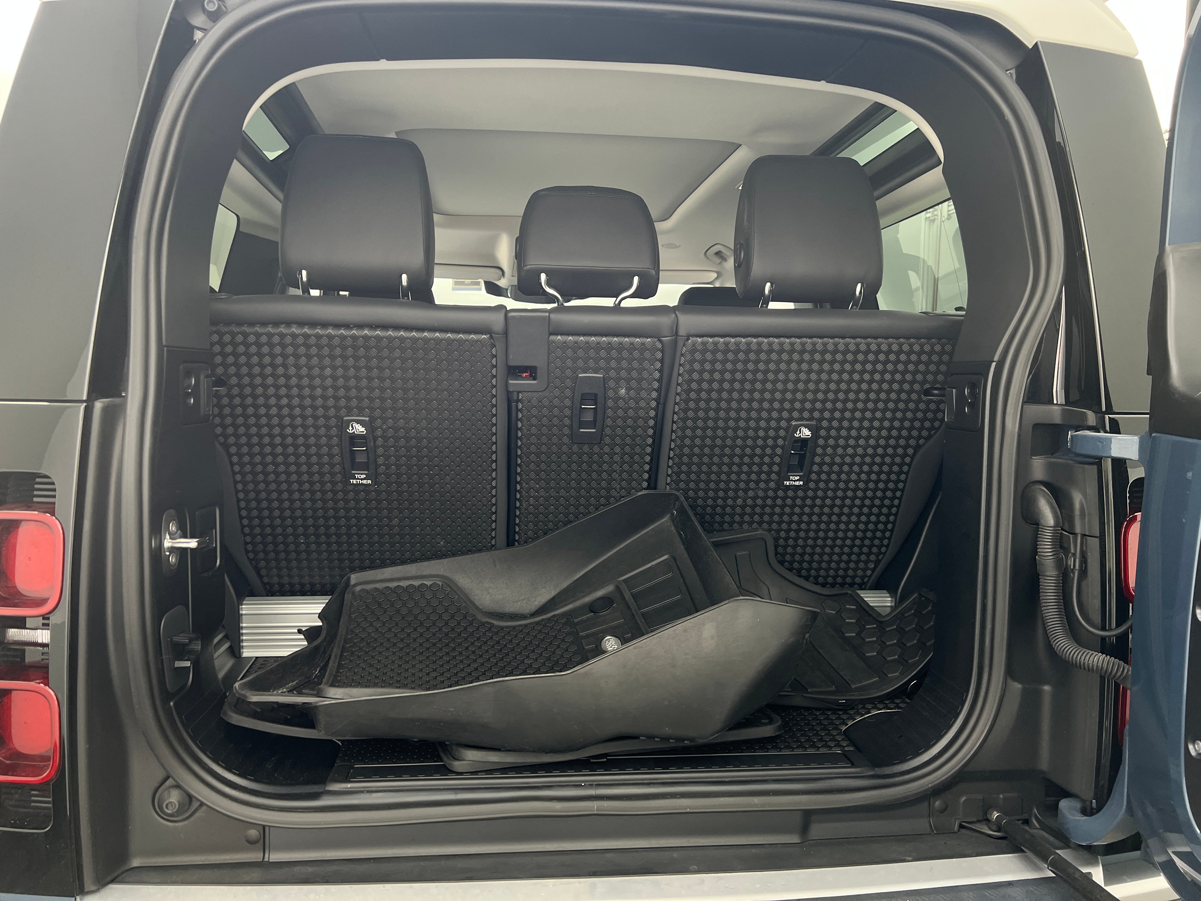 2023 Land Rover Defender 90 6