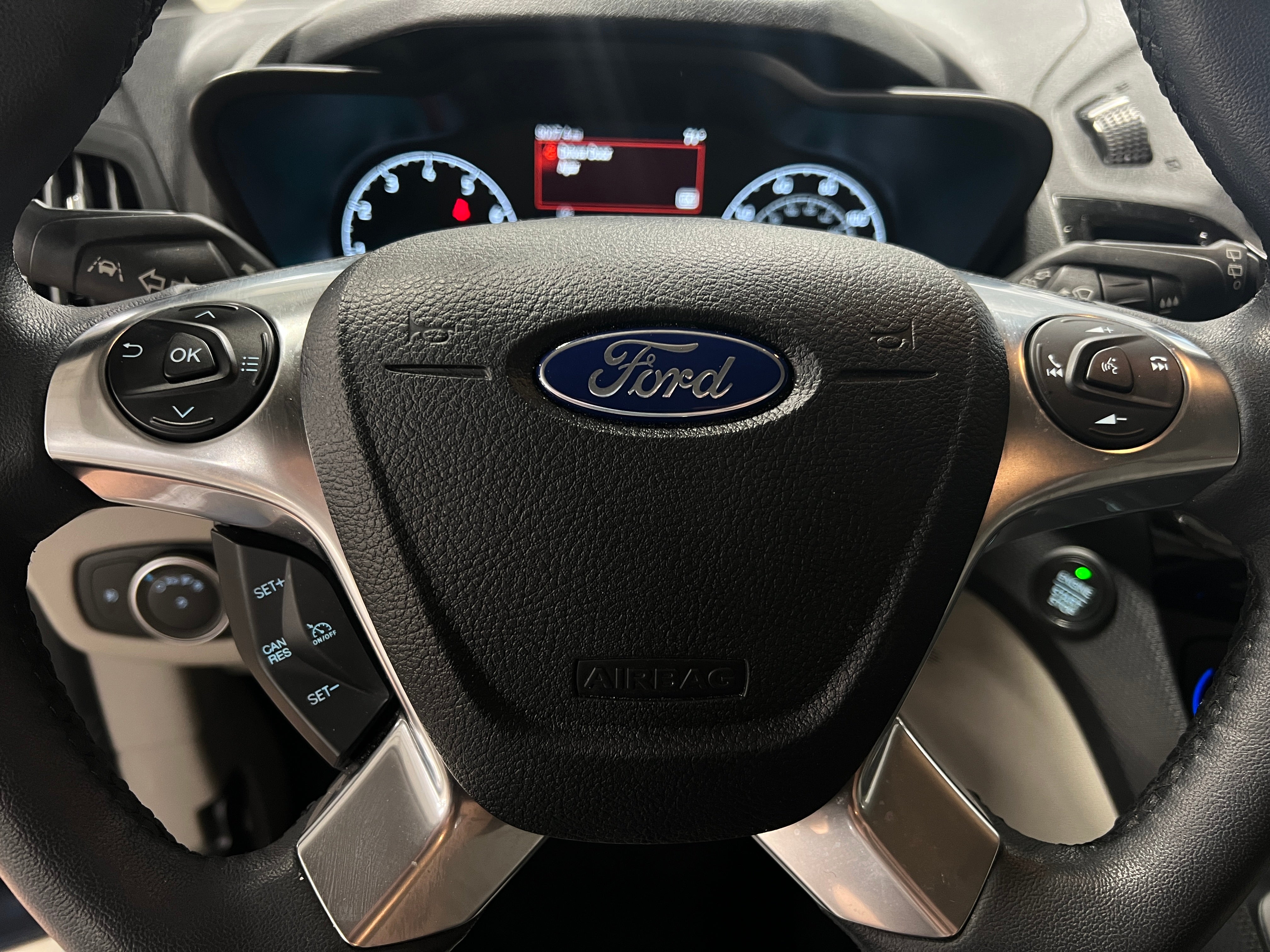 2022 Ford Transit Series  4