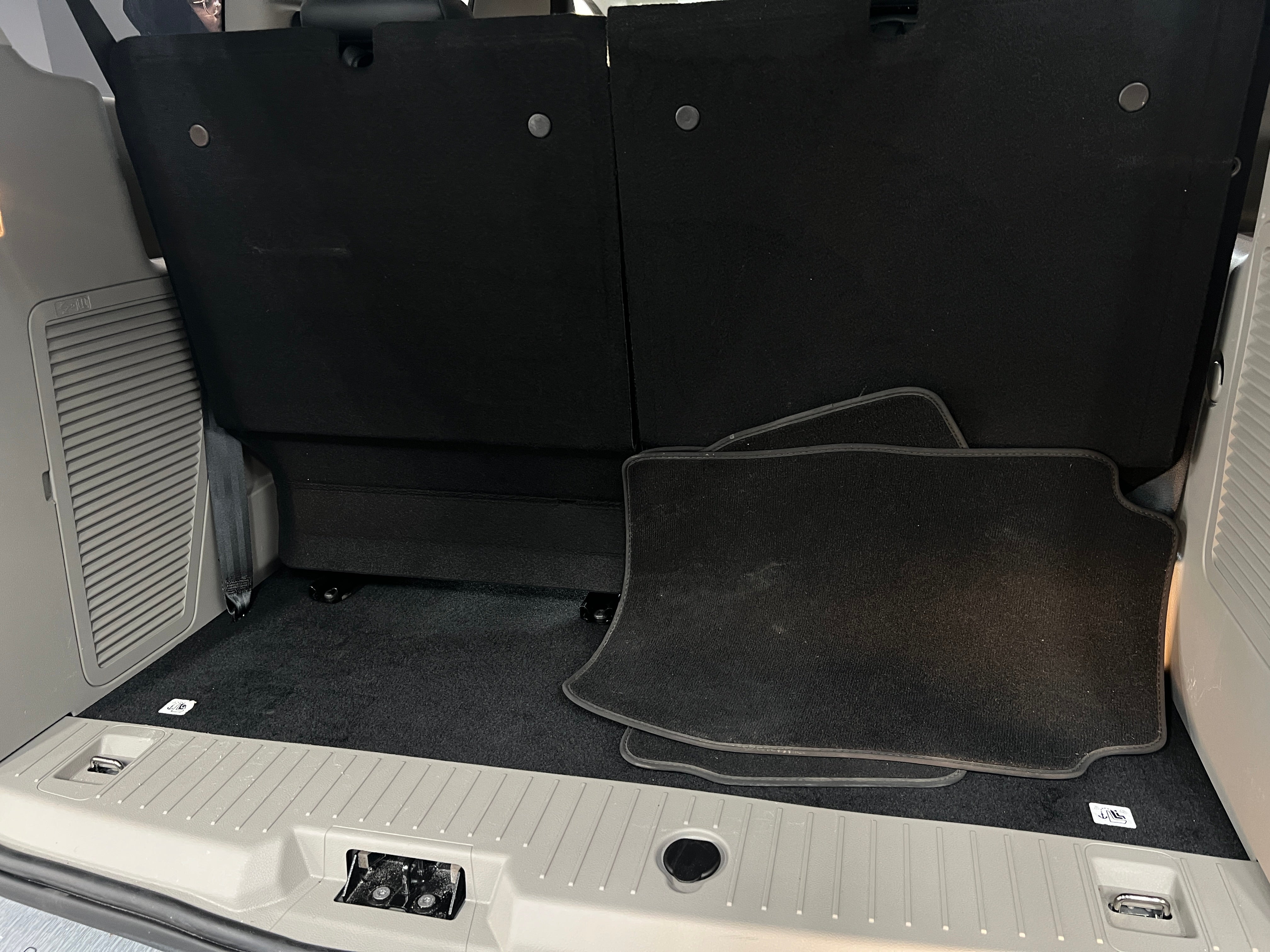 2022 Ford Transit Series  6