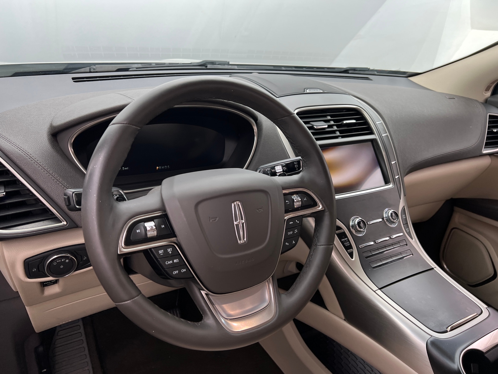 Thumbnail: 2020 Lincoln Nautilus - 4