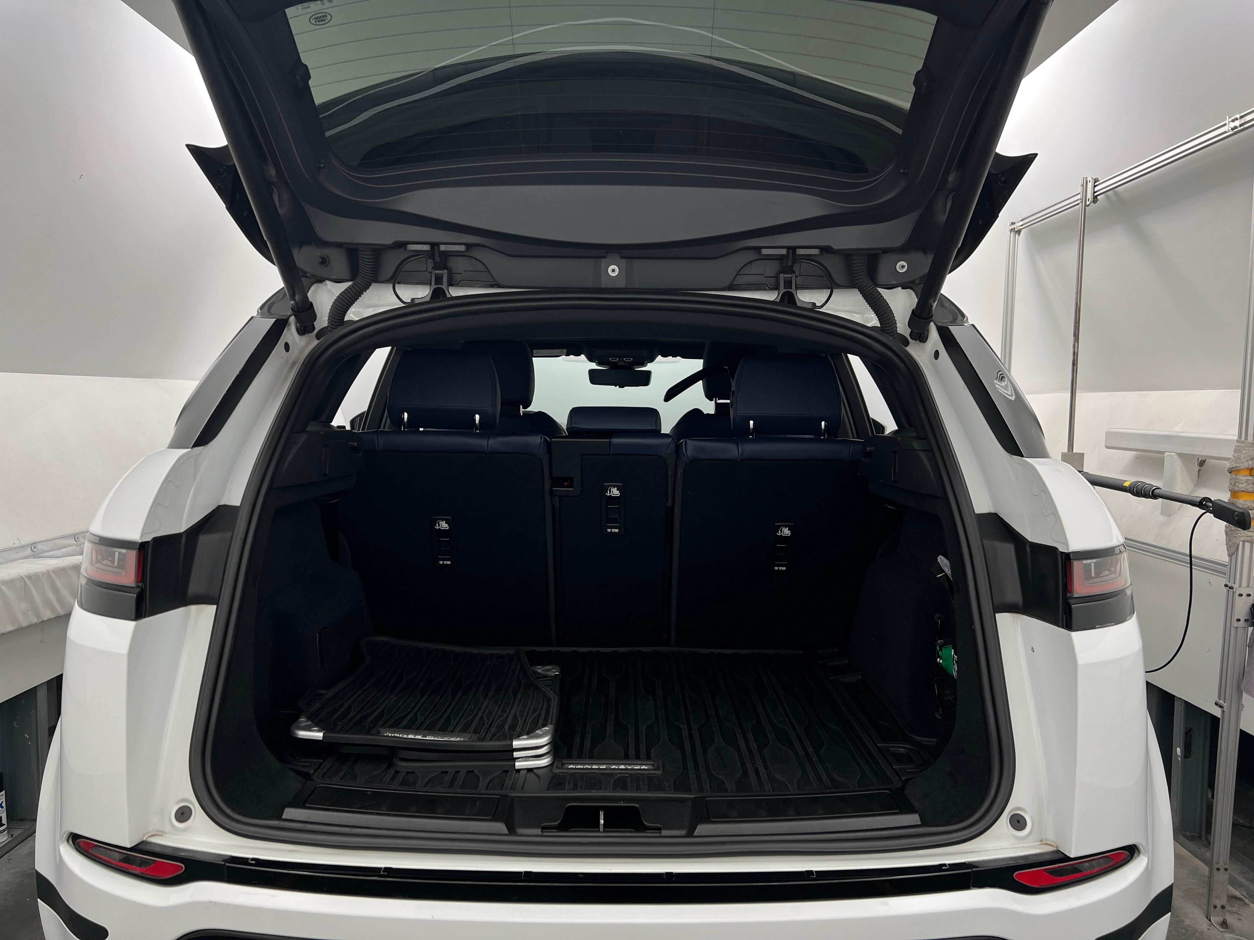 2020 Land Rover Range Rover Evoque SE 6