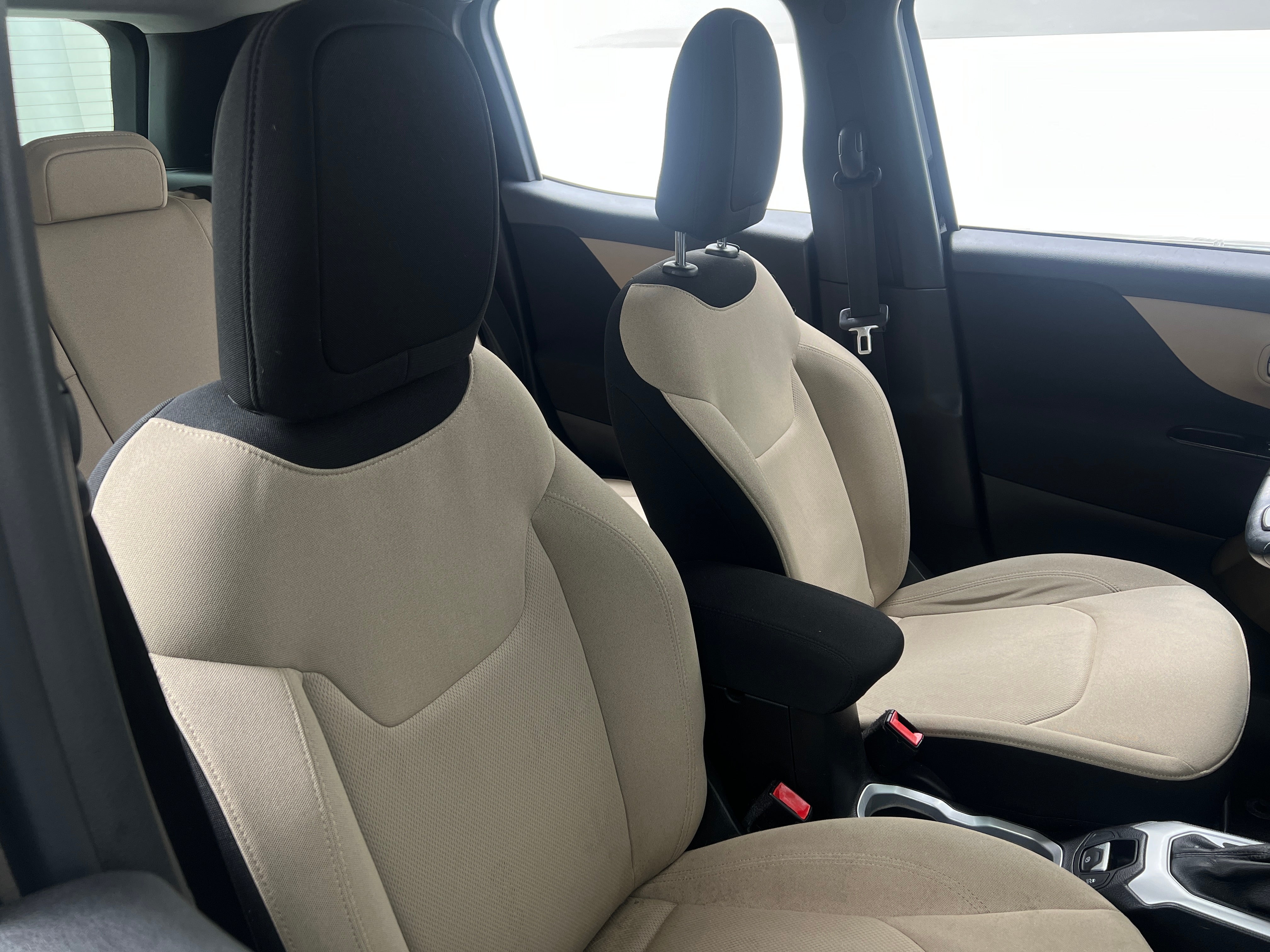 2015 Jeep Renegade Latitude 2