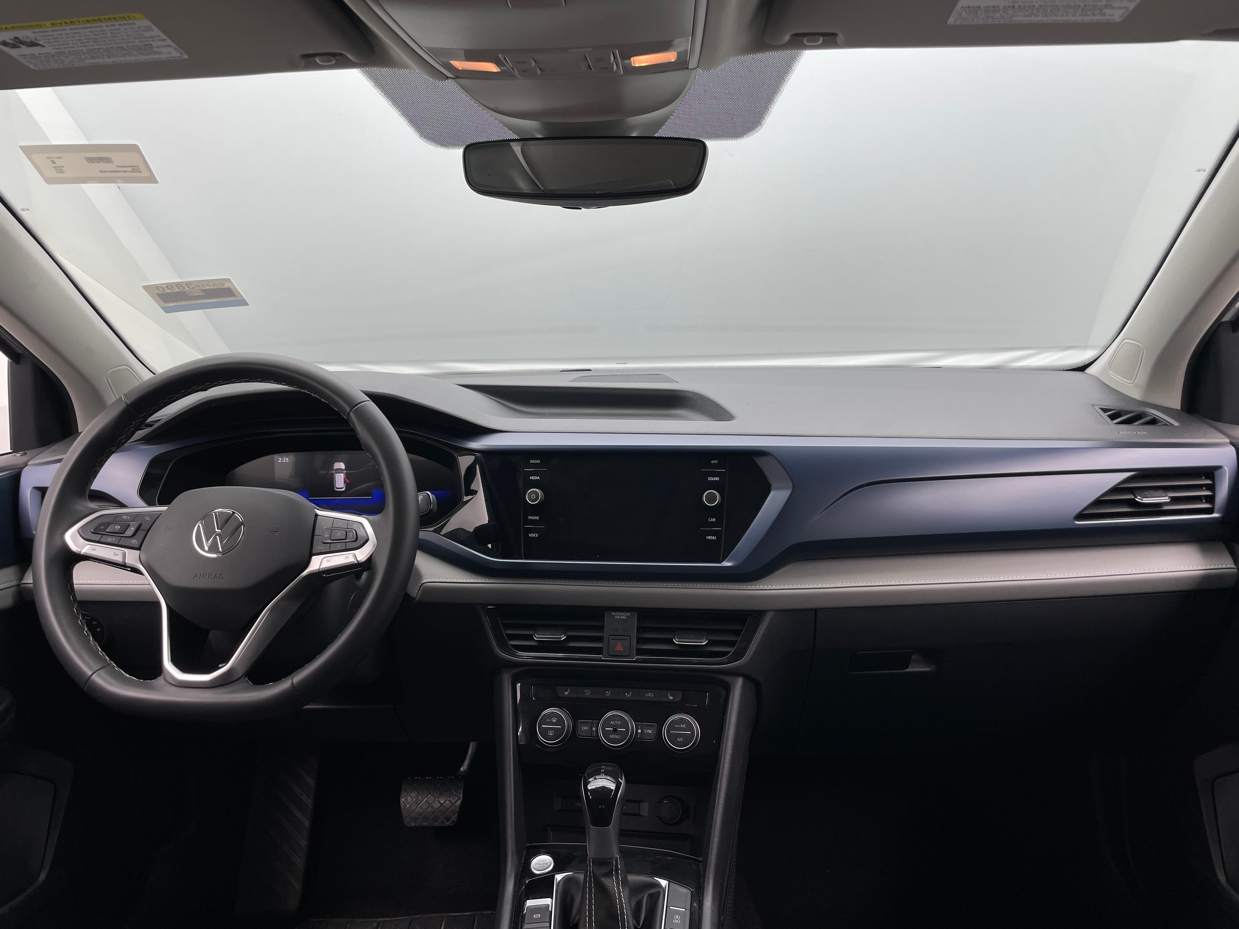 Thumbnail: 2024 Volkswagen Taos - 3