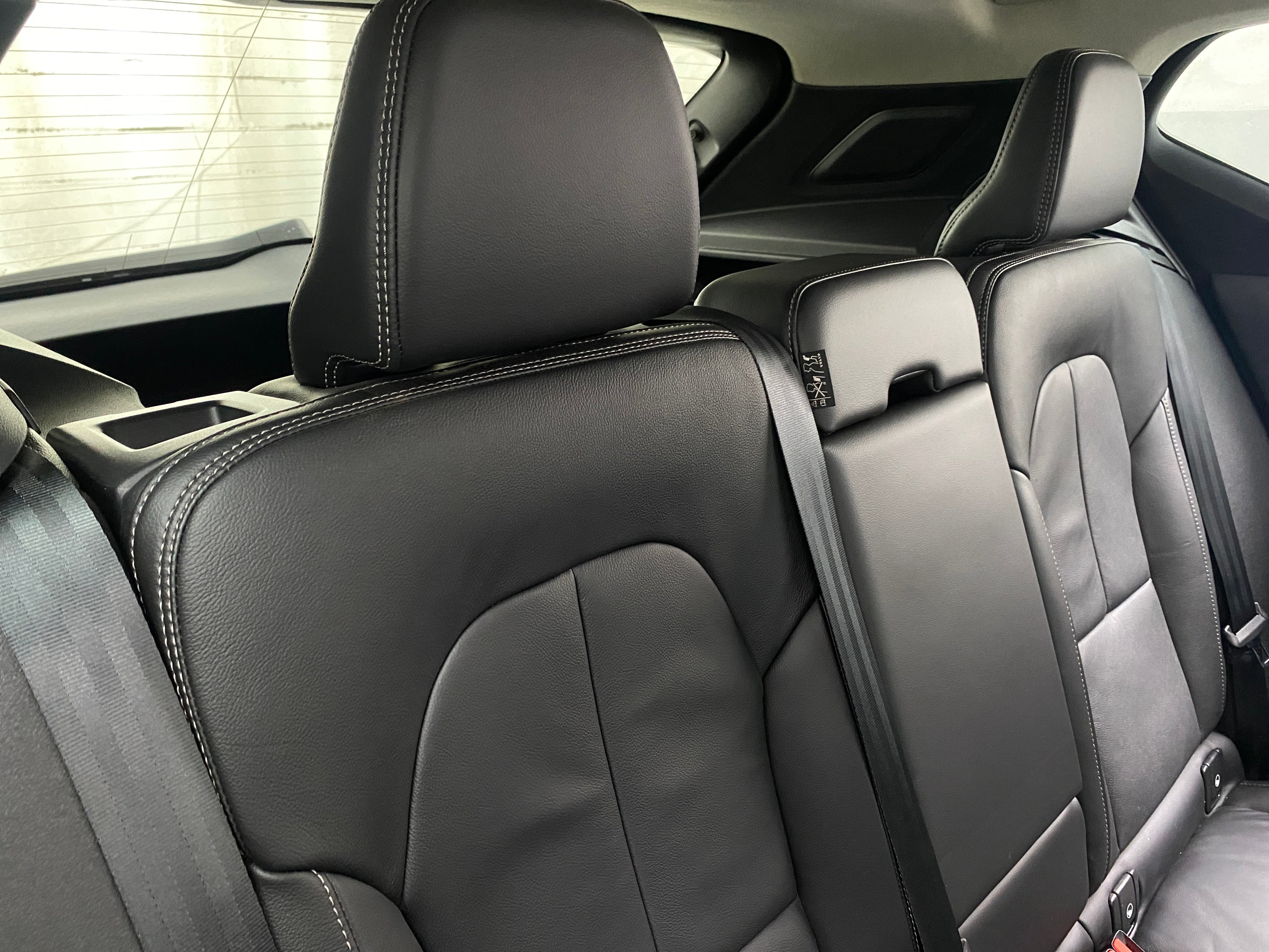 2022 Volvo XC40 T5 Momentum 5