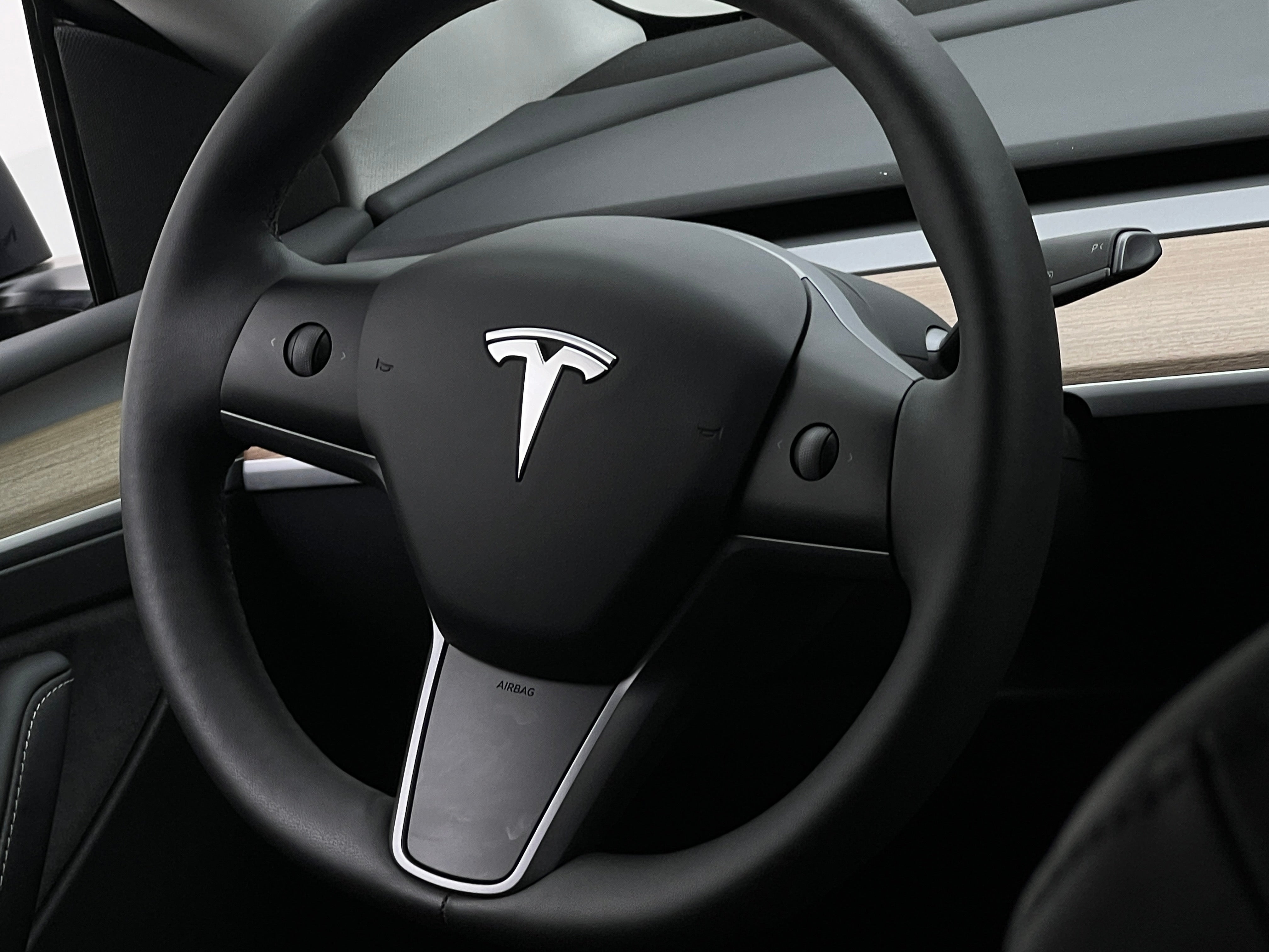 Thumbnail: 2023 Tesla Model Y - 4