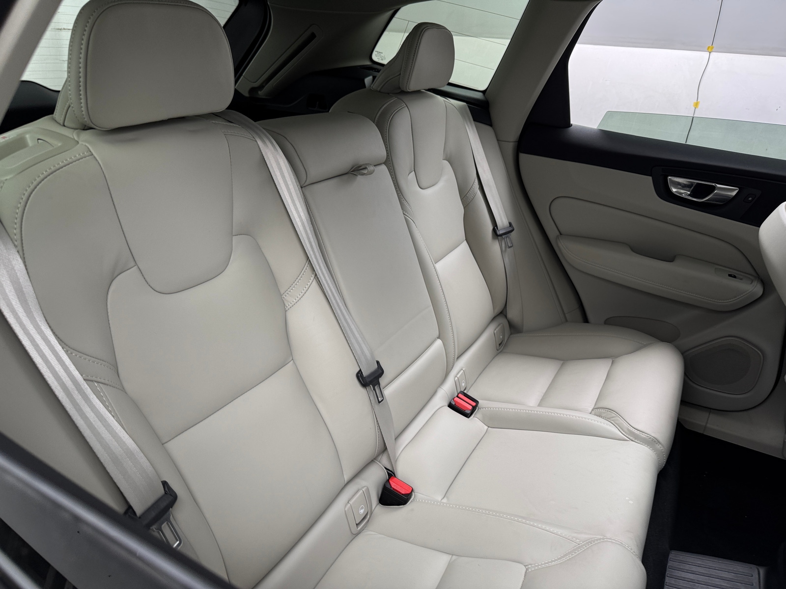 Thumbnail: 2023 Volvo XC60 - 5