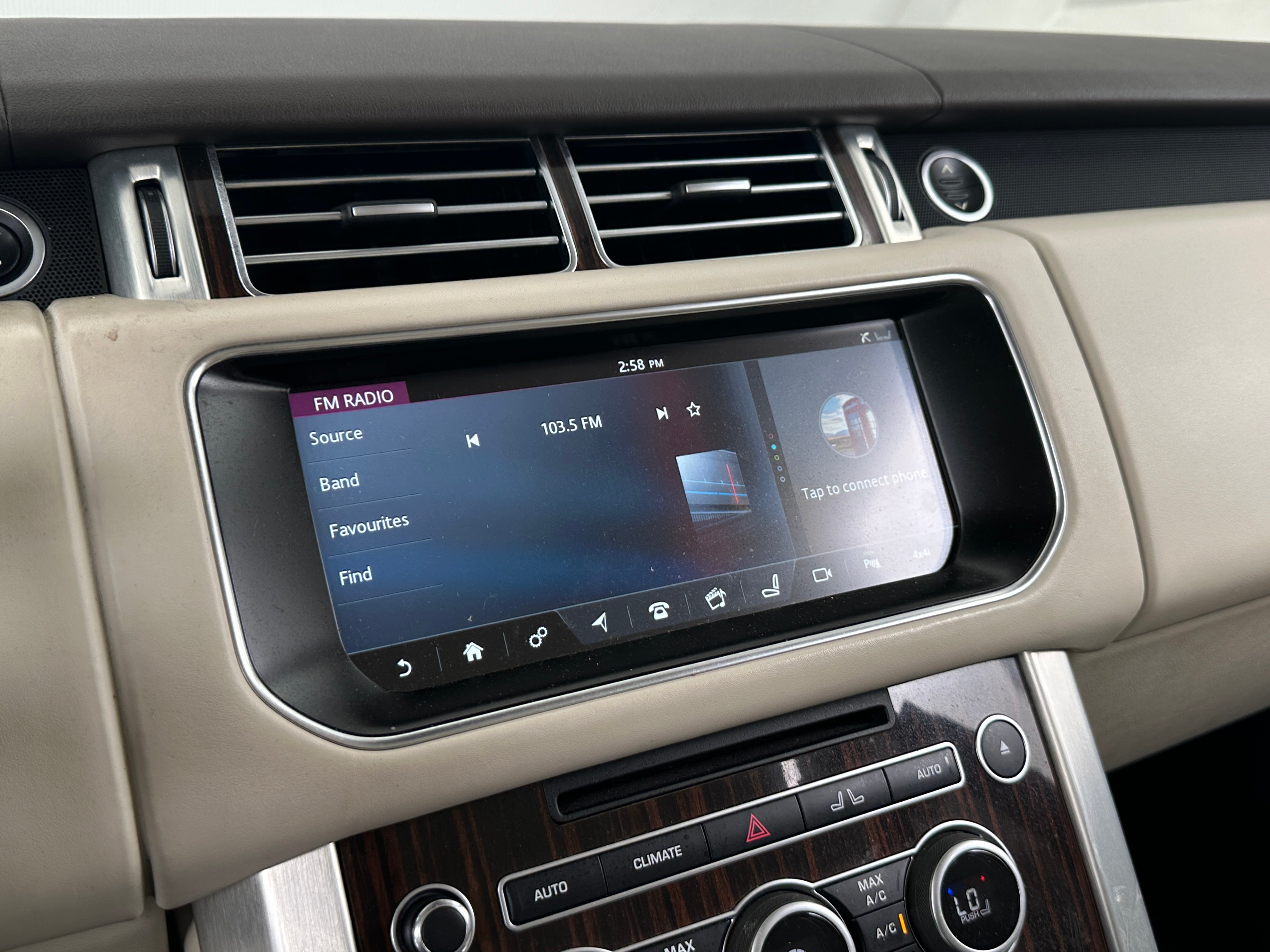 2017 Land Rover Range Rover HSE 3