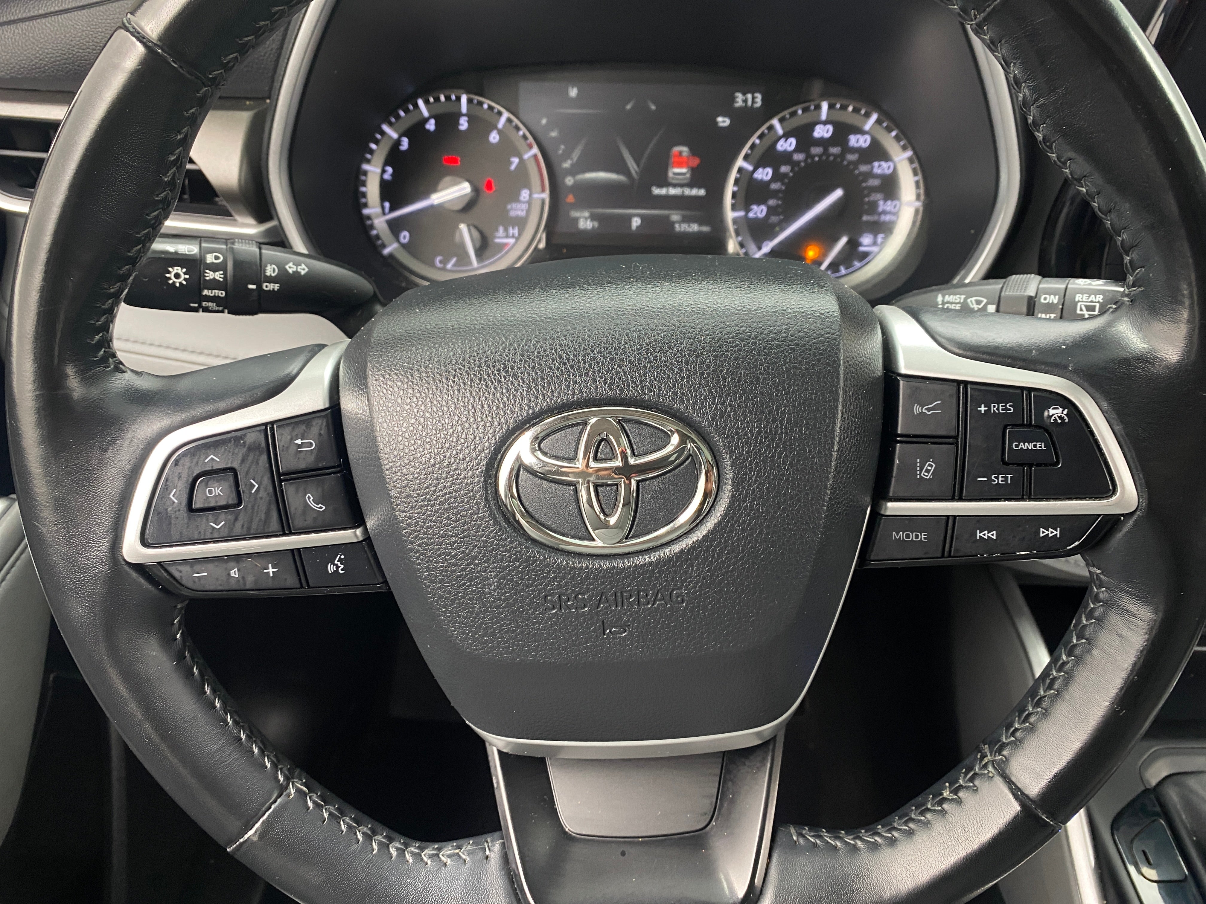 2022 Toyota Highlander XLE 4