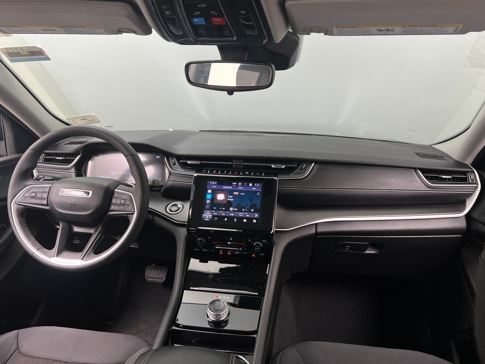 Thumbnail: 2023 Jeep Grand Cherokee - 3