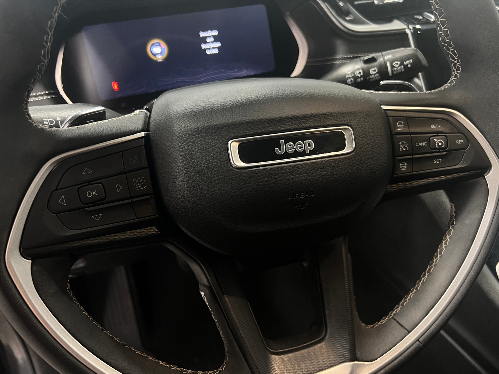 Thumbnail: 2023 Jeep Grand Cherokee - 5