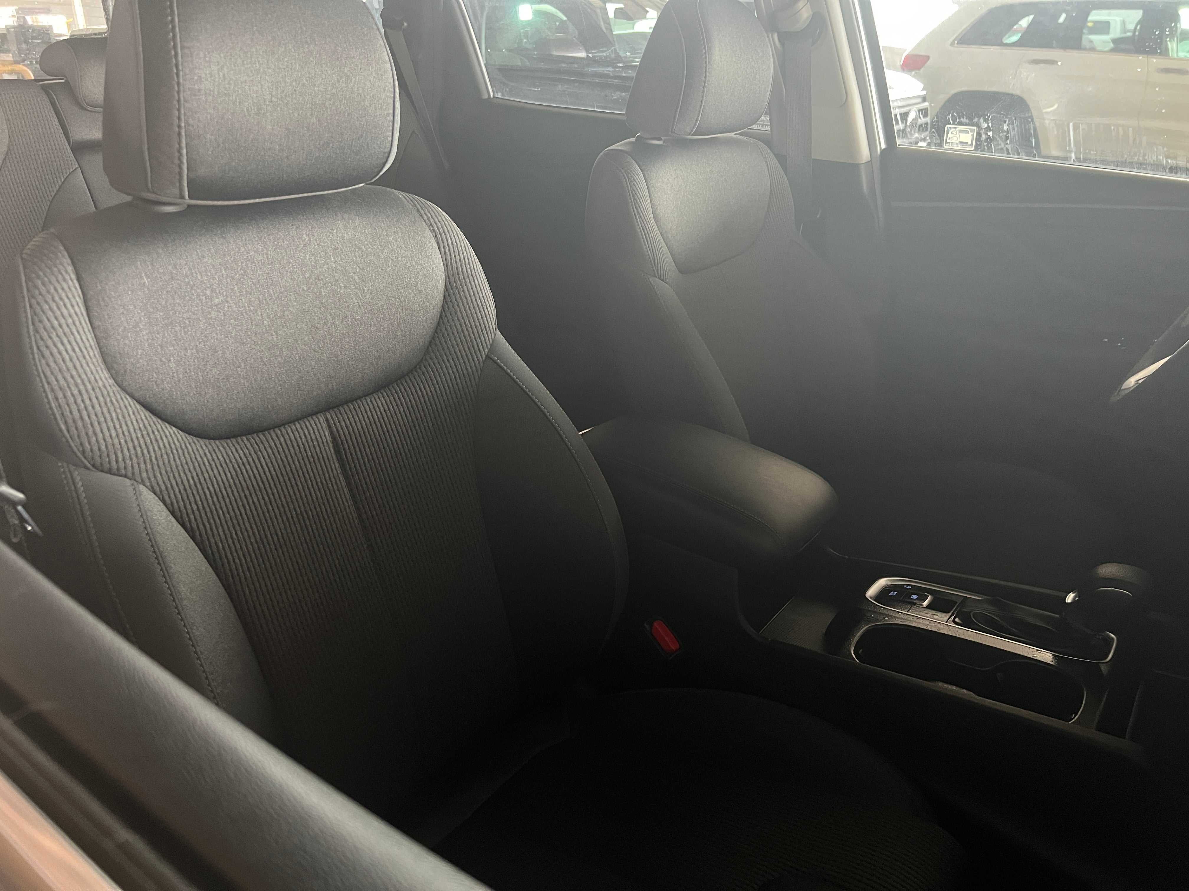2020 Hyundai Santa Fe SE 2