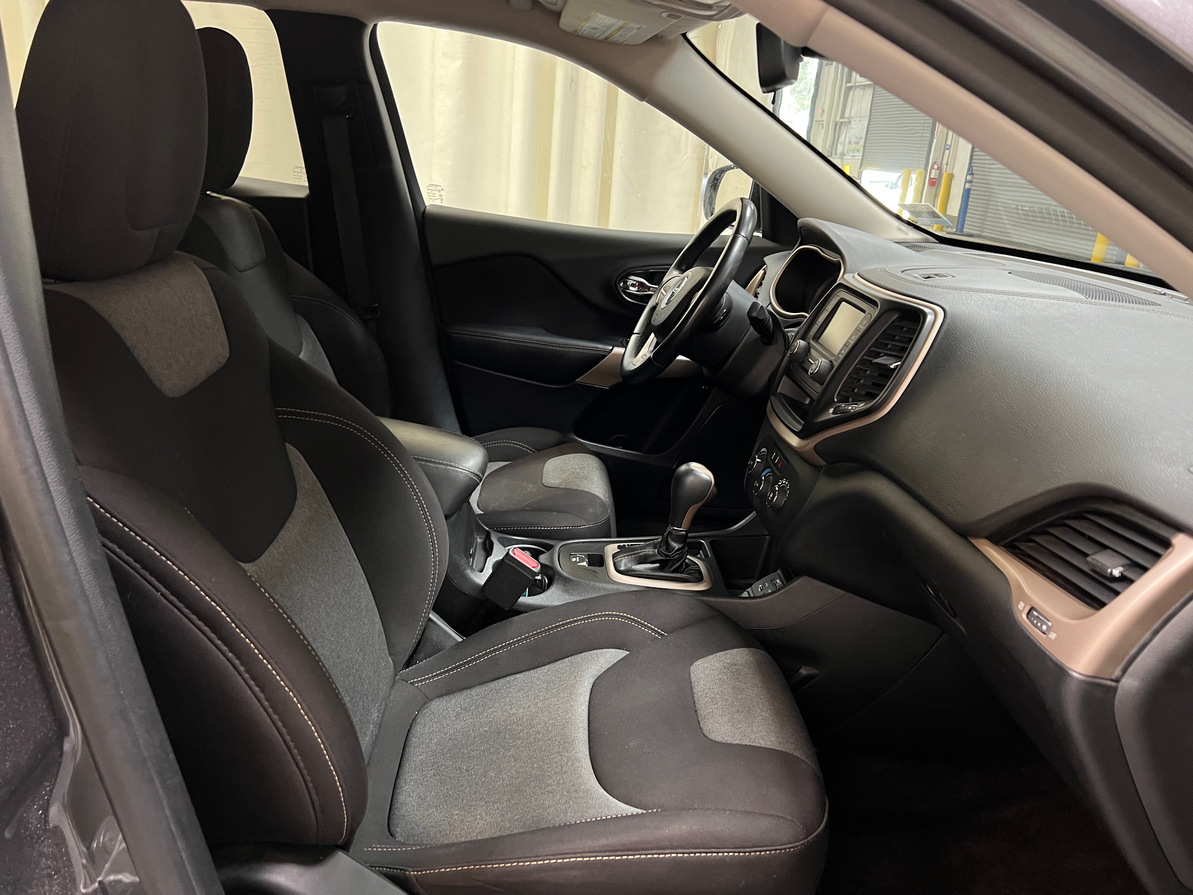 2018 Jeep Cherokee Latitude 2
