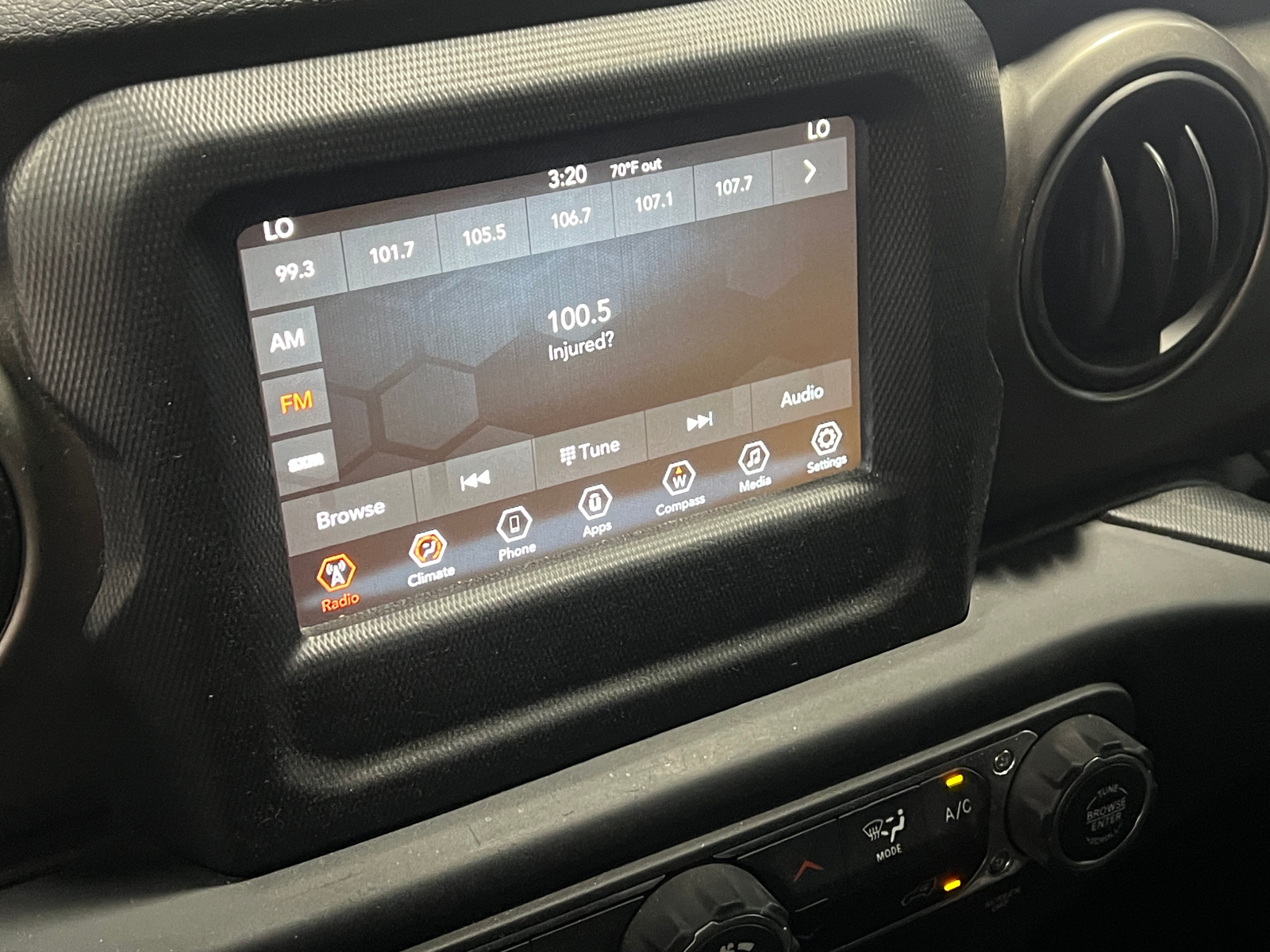Thumbnail: 2019 Jeep Wrangler - 4