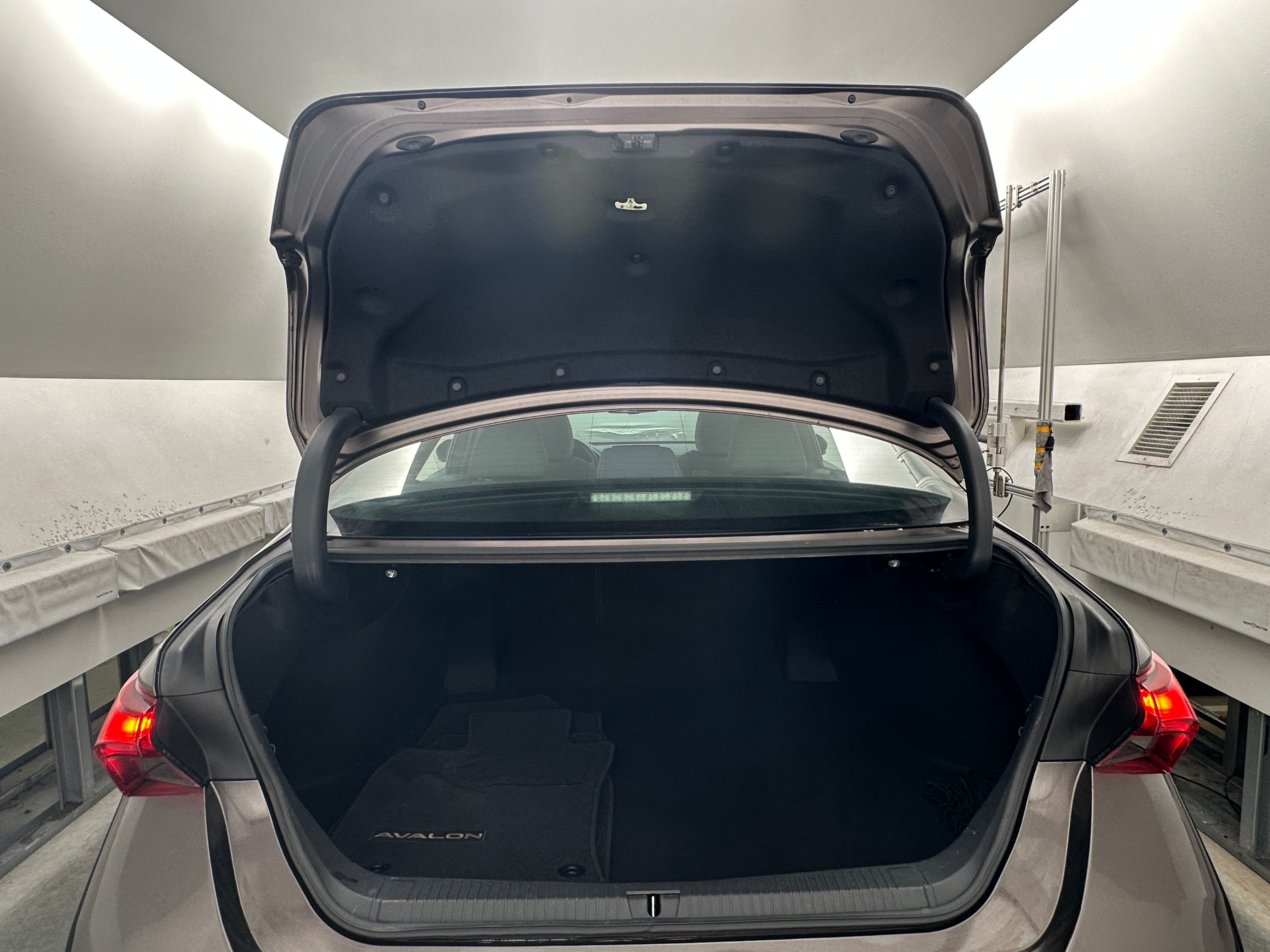 2019 Toyota Avalon XLE 6