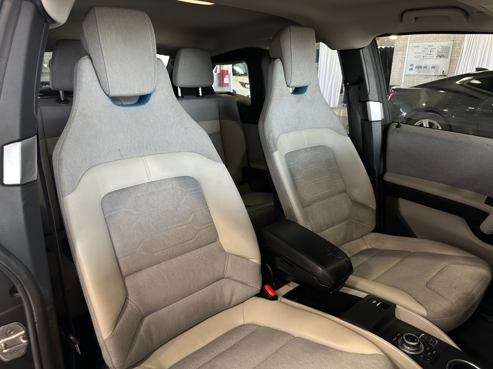 Thumbnail: 2016 BMW i3 - 2