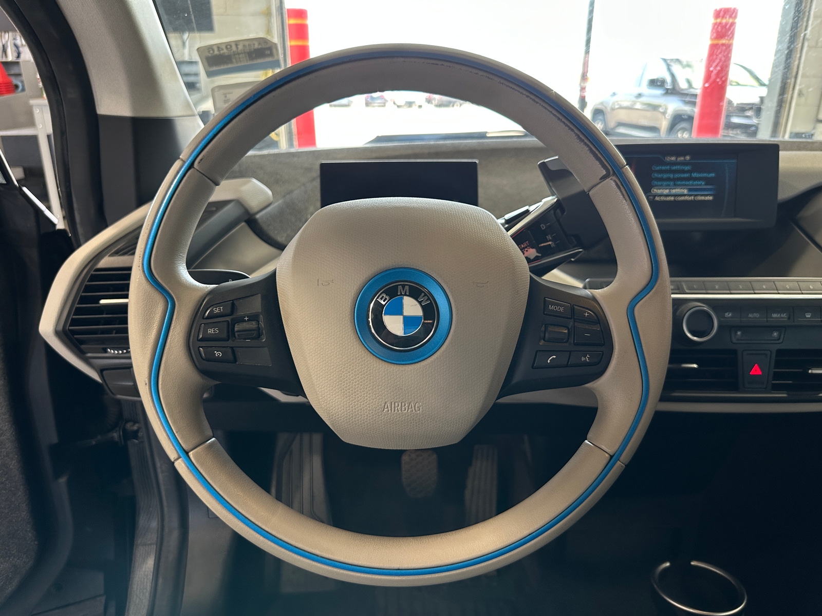 Thumbnail: 2016 BMW i3 - 5