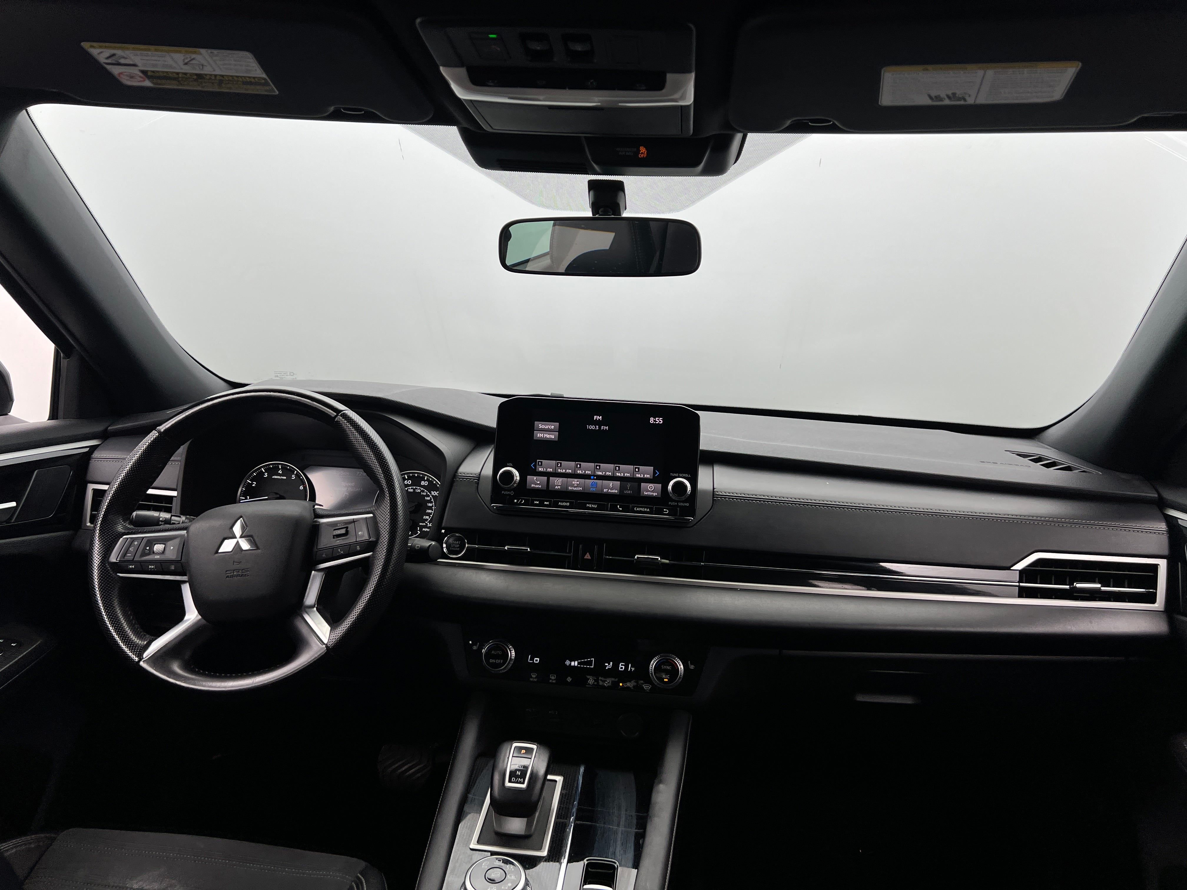 2022 Mitsubishi Outlander Black Edition 2