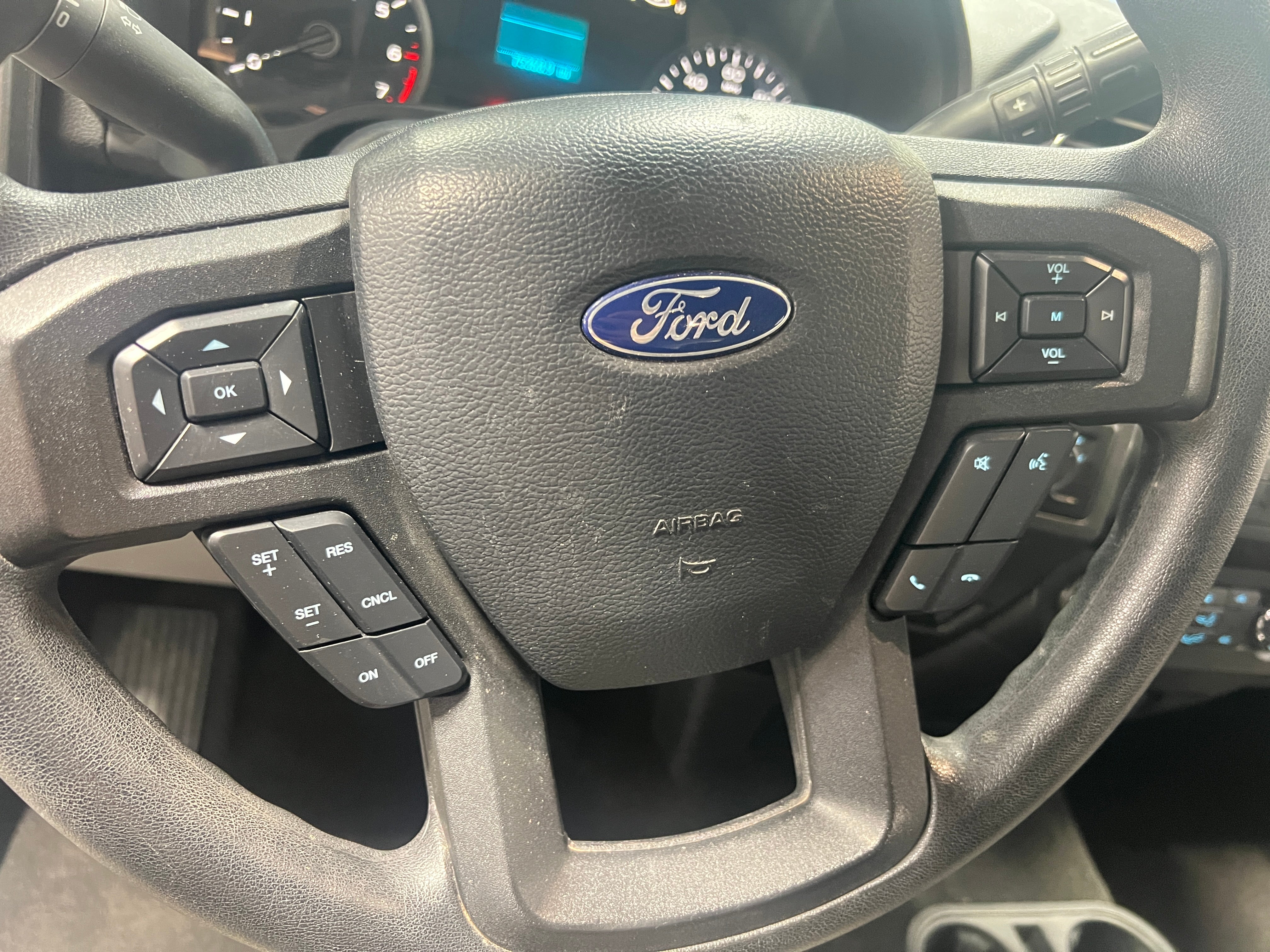 Thumbnail: 2019 Ford Econoline - 5