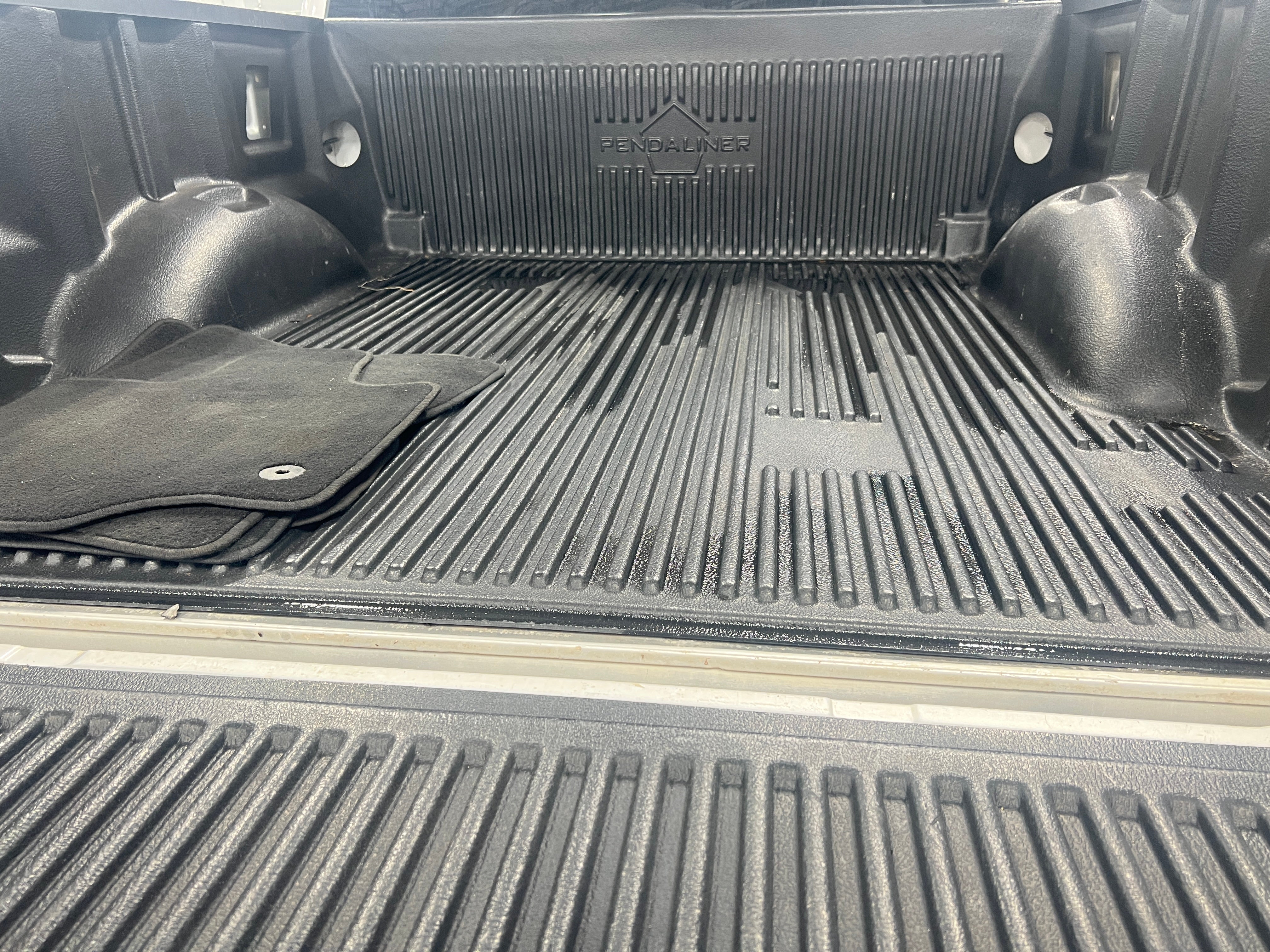 Thumbnail: 2019 Ford Econoline - 7