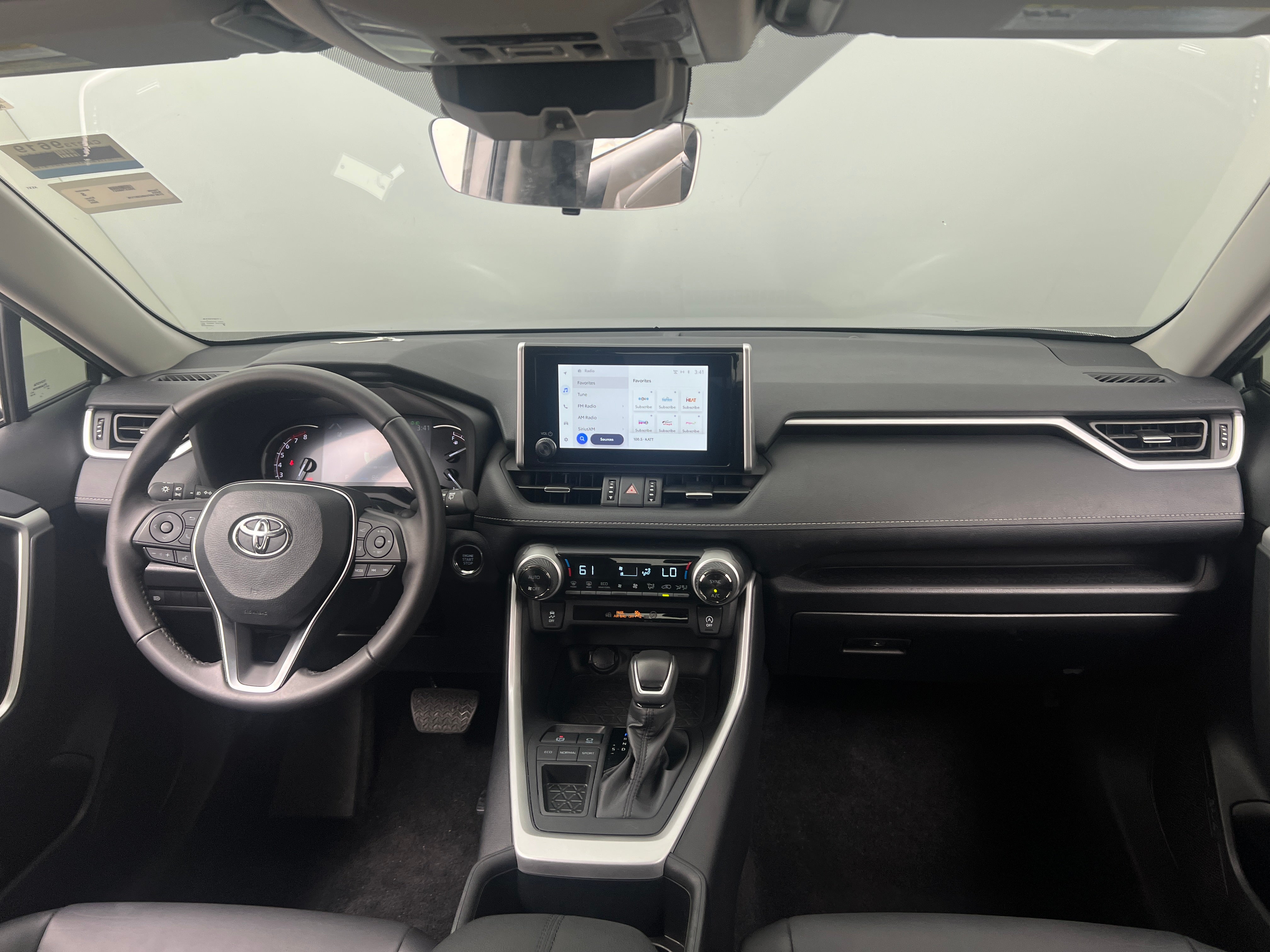 2024 Toyota RAV4 XLE Premium 2