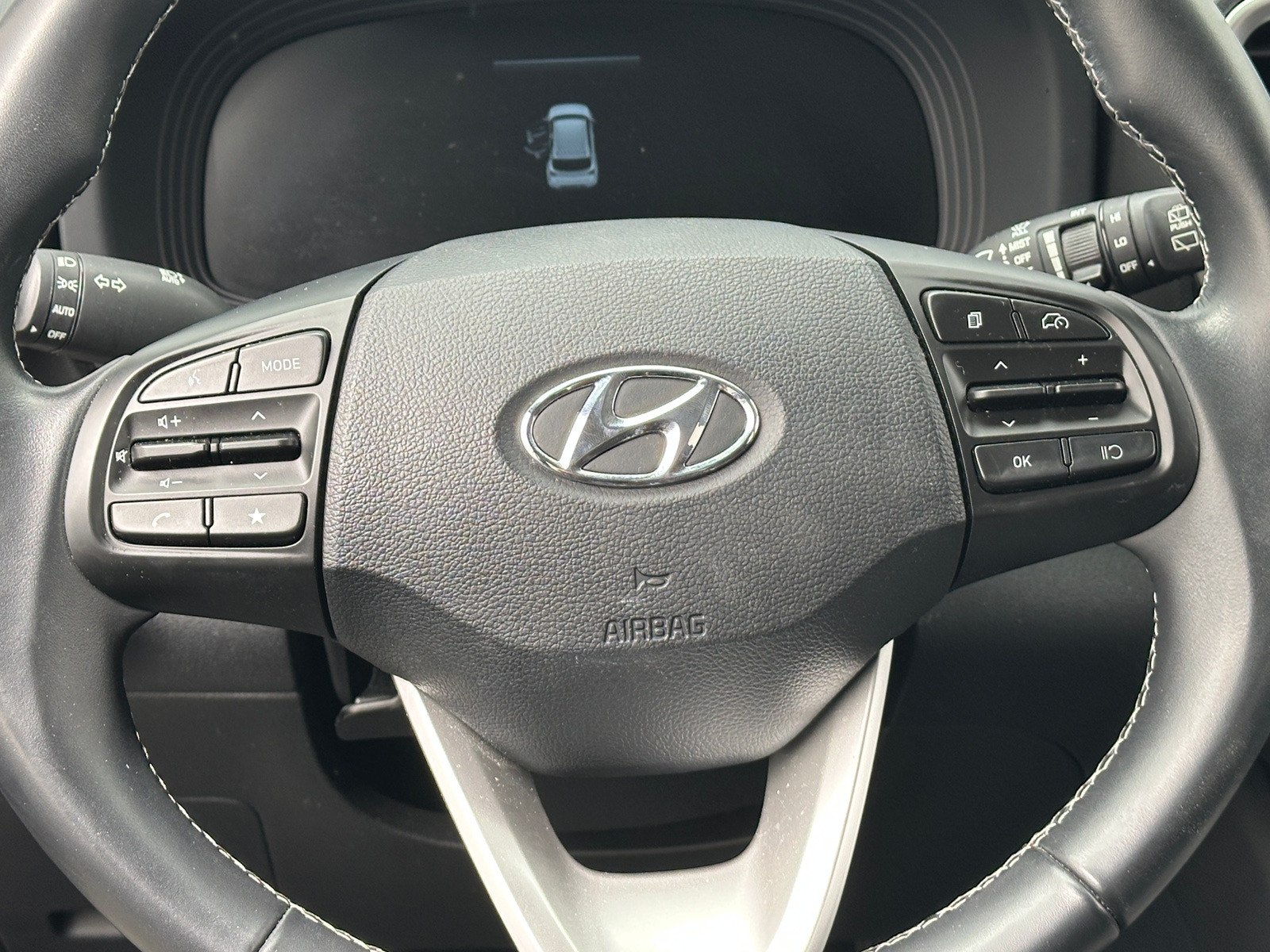 Thumbnail: 2023 Hyundai Venue - 5