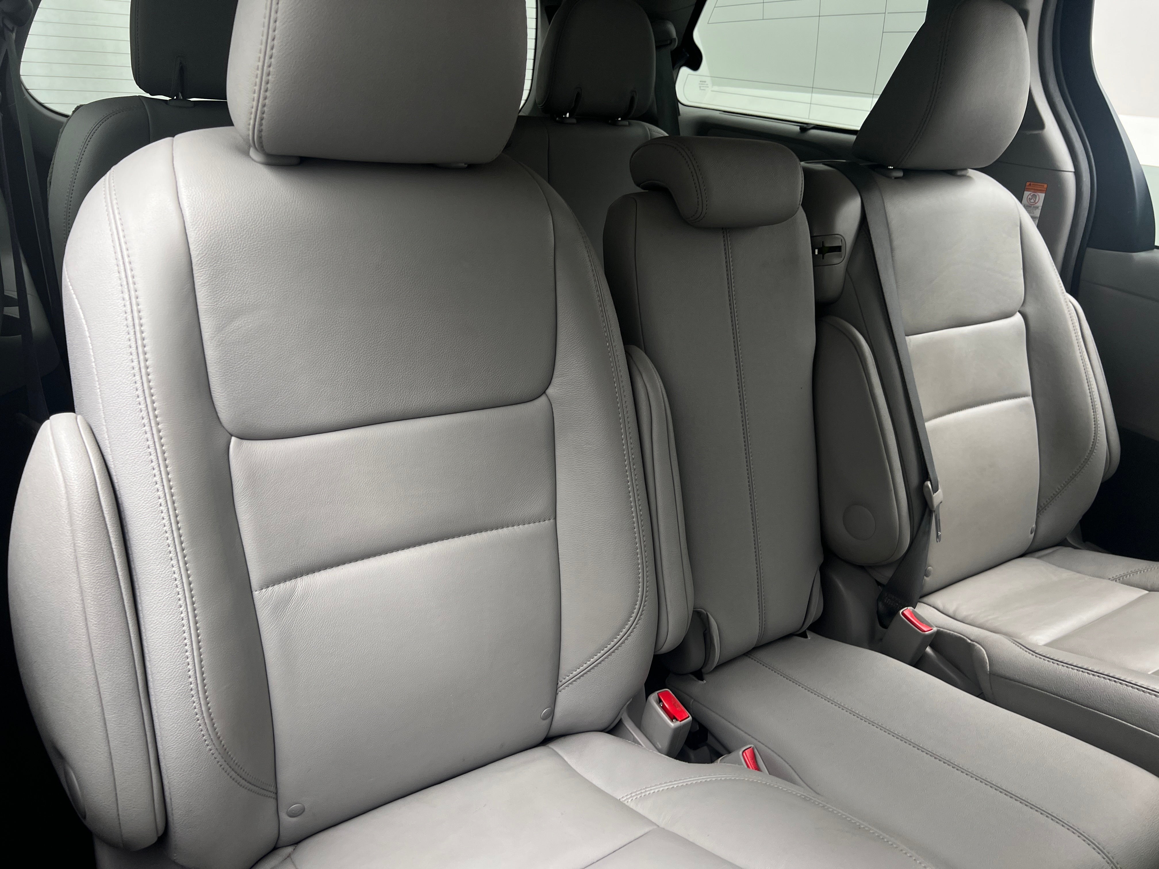2017 Toyota Sienna XLE Premium 5