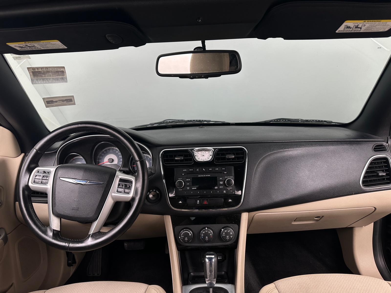 Thumbnail: 2012 Chrysler 200 - 3