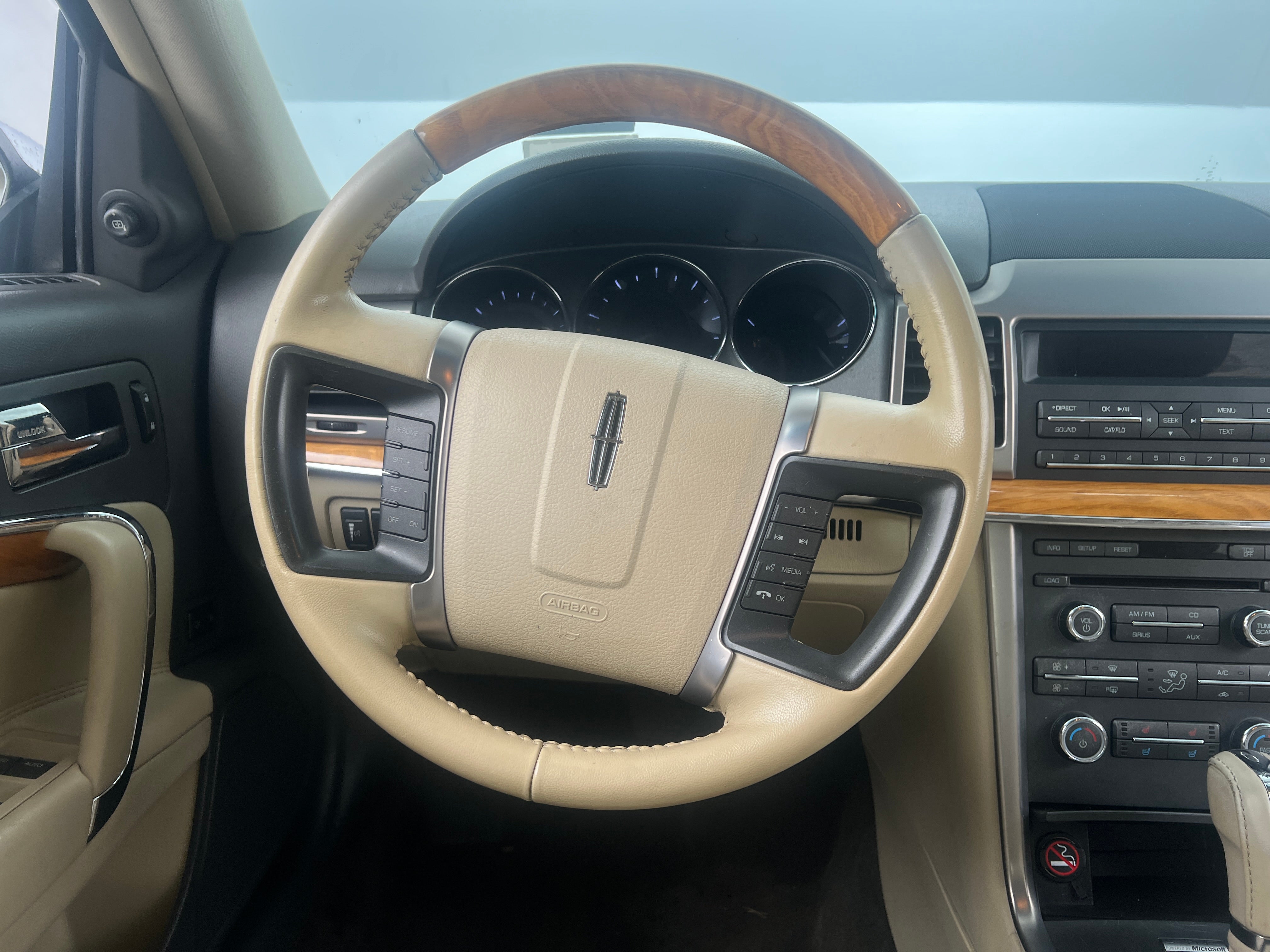 2012 Lincoln MKZ Base 4