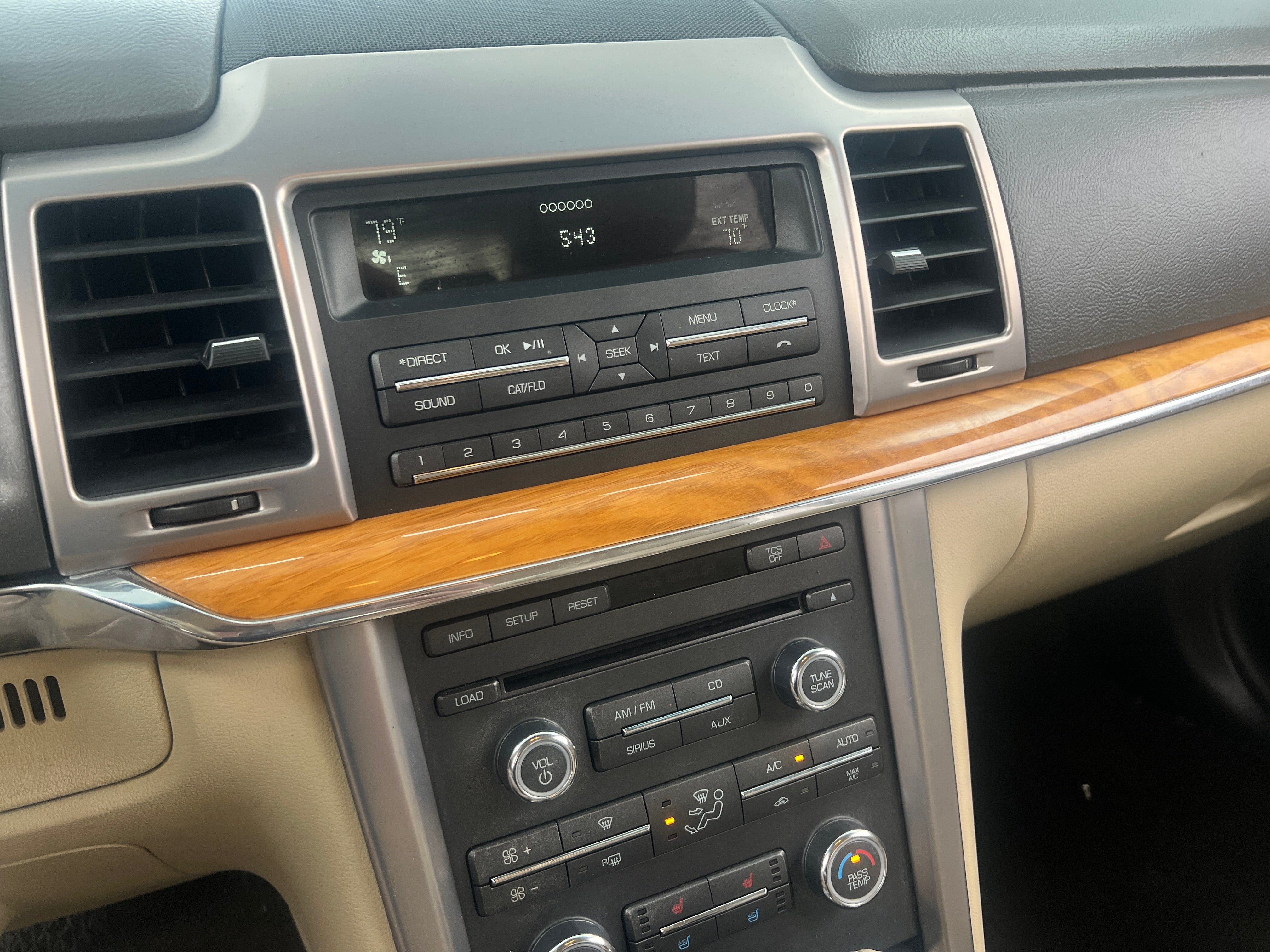2012 Lincoln MKZ Base 3