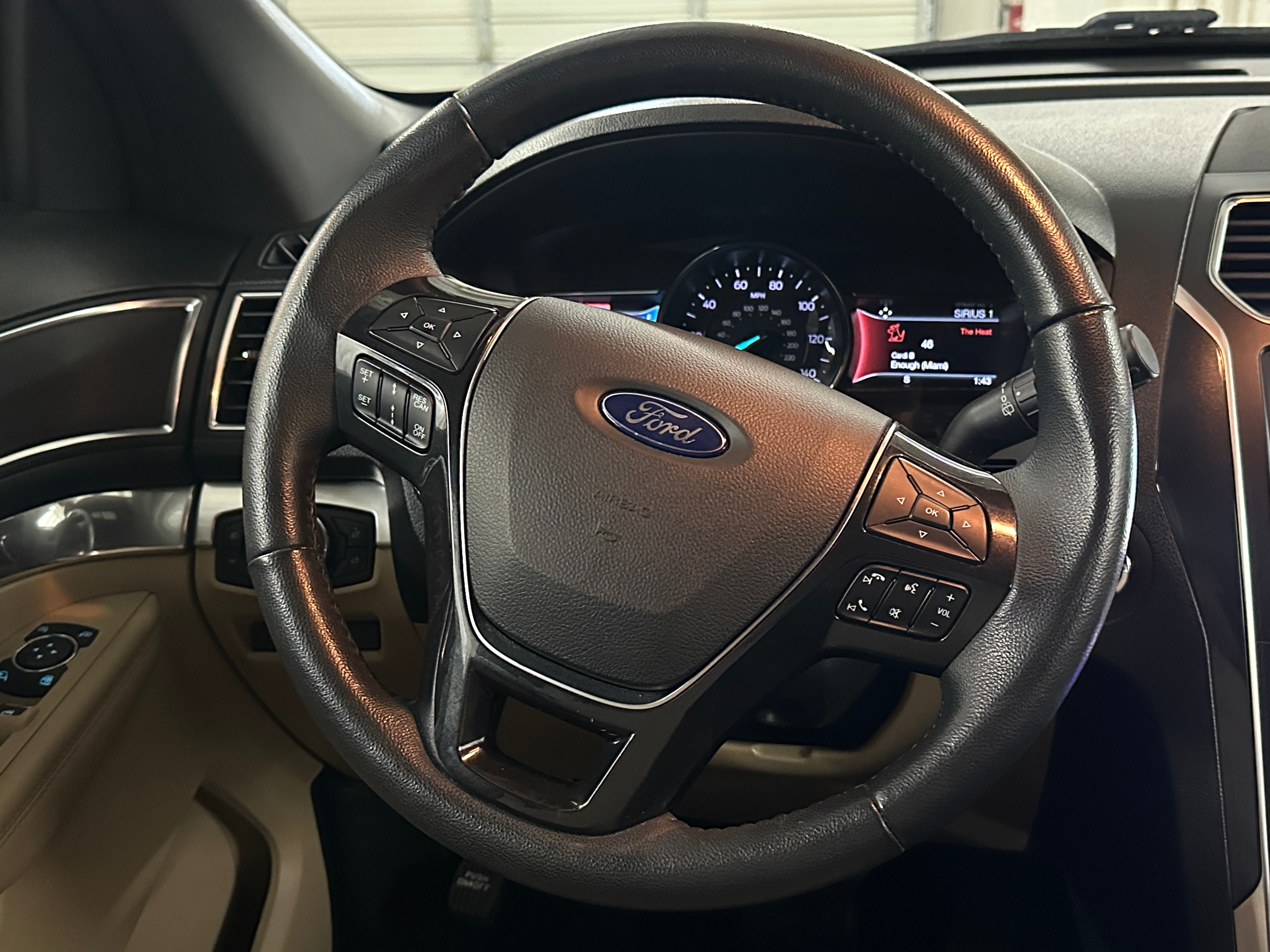 2017 Ford Explorer Limited 4