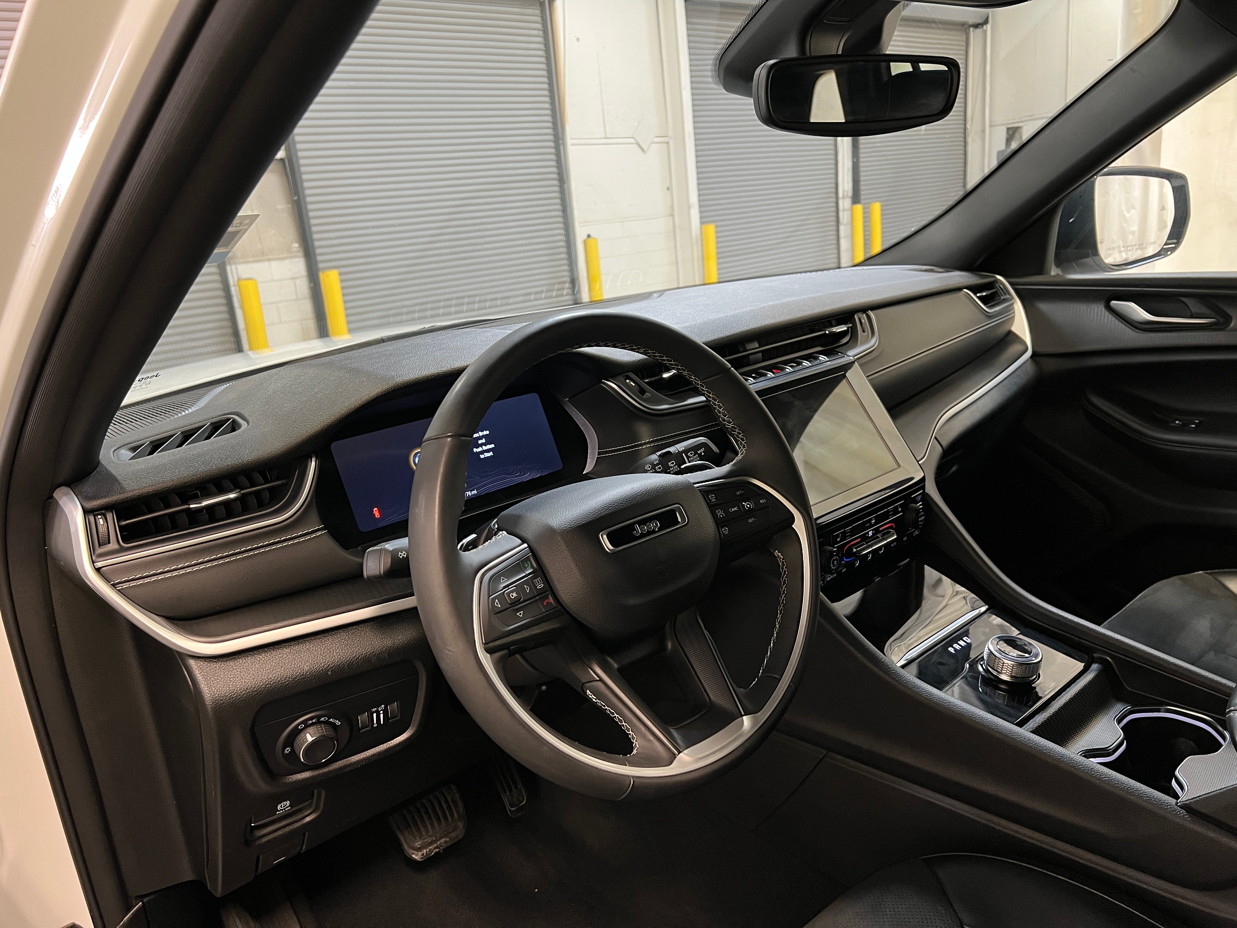 2024 Jeep Grand Cherokee Altitude 2