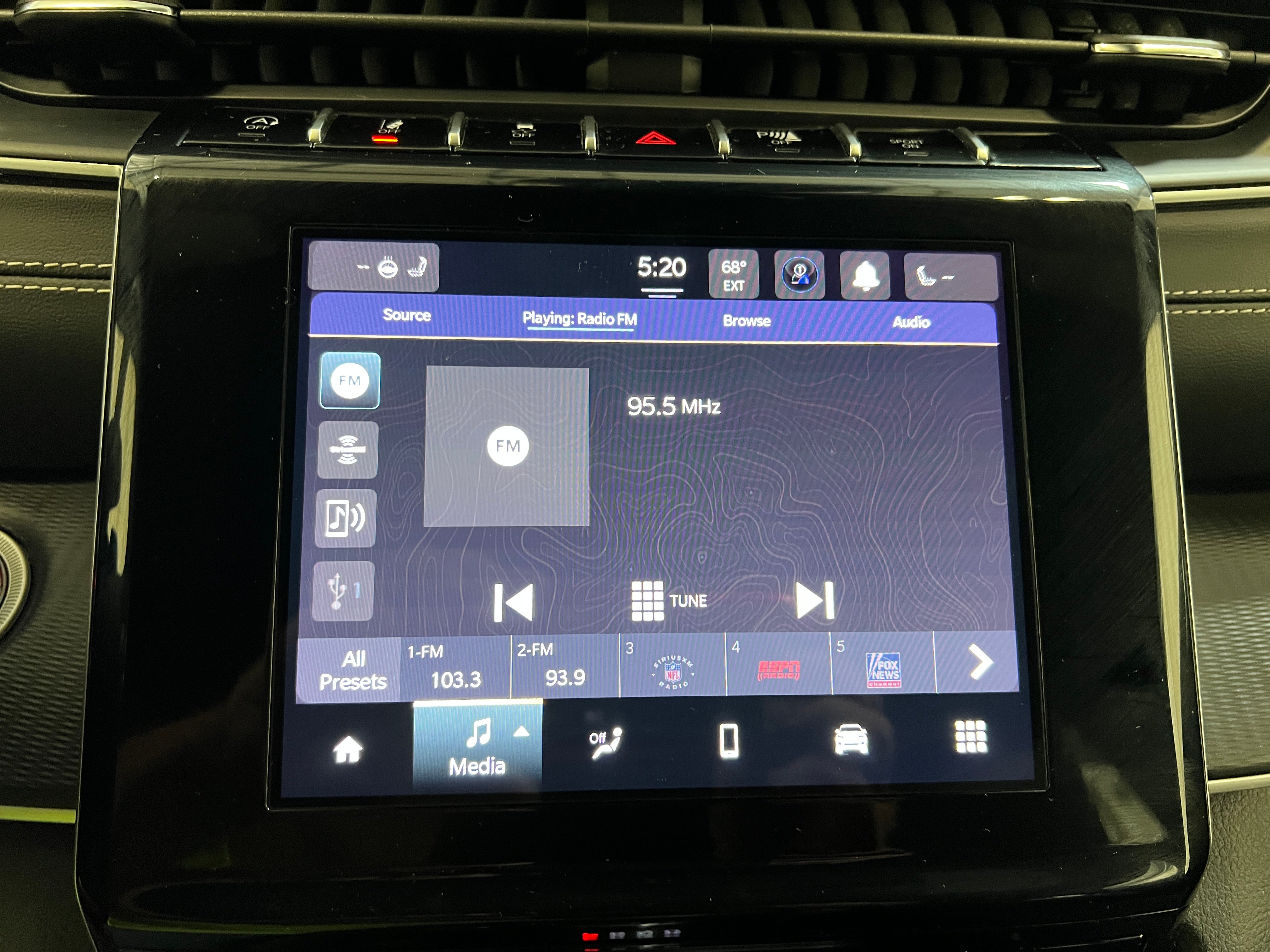 2024 Jeep Grand Cherokee Altitude 3