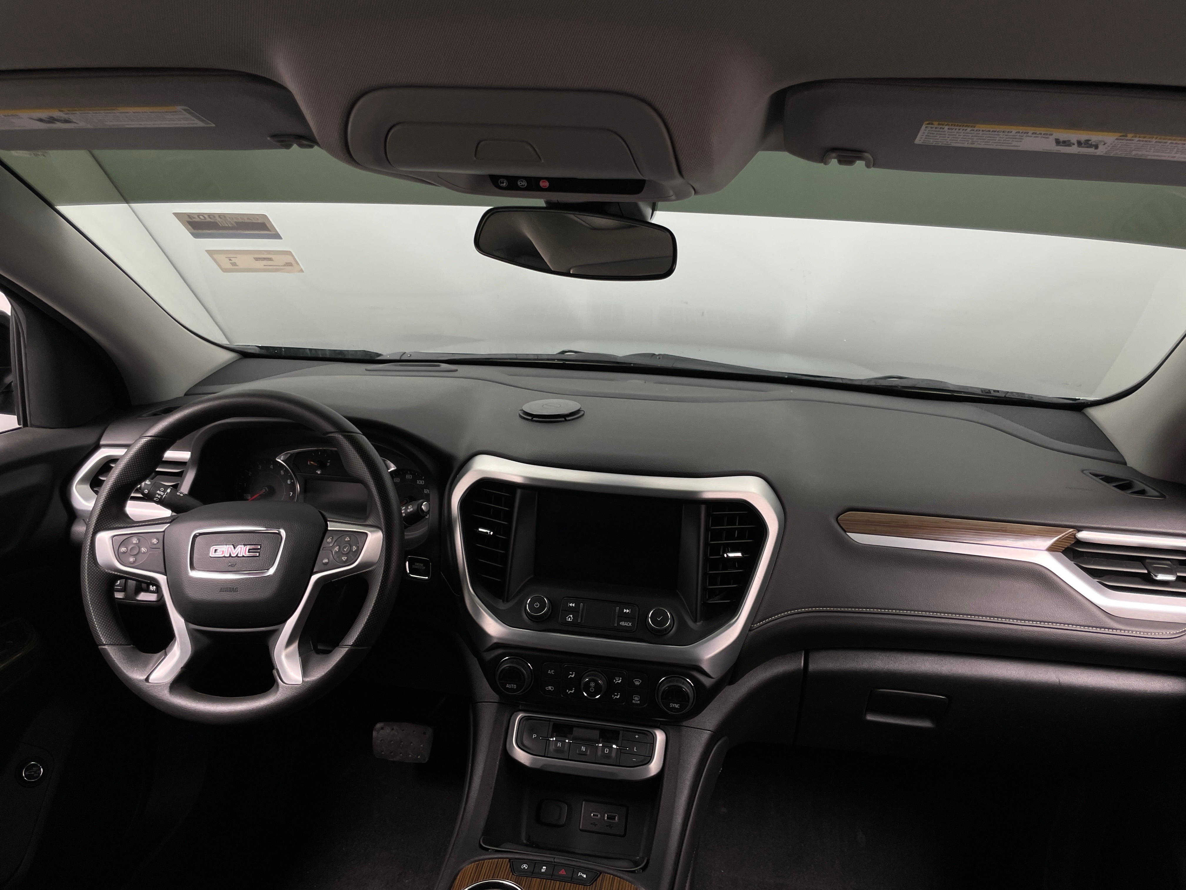 2023 GMC Acadia SLE 3