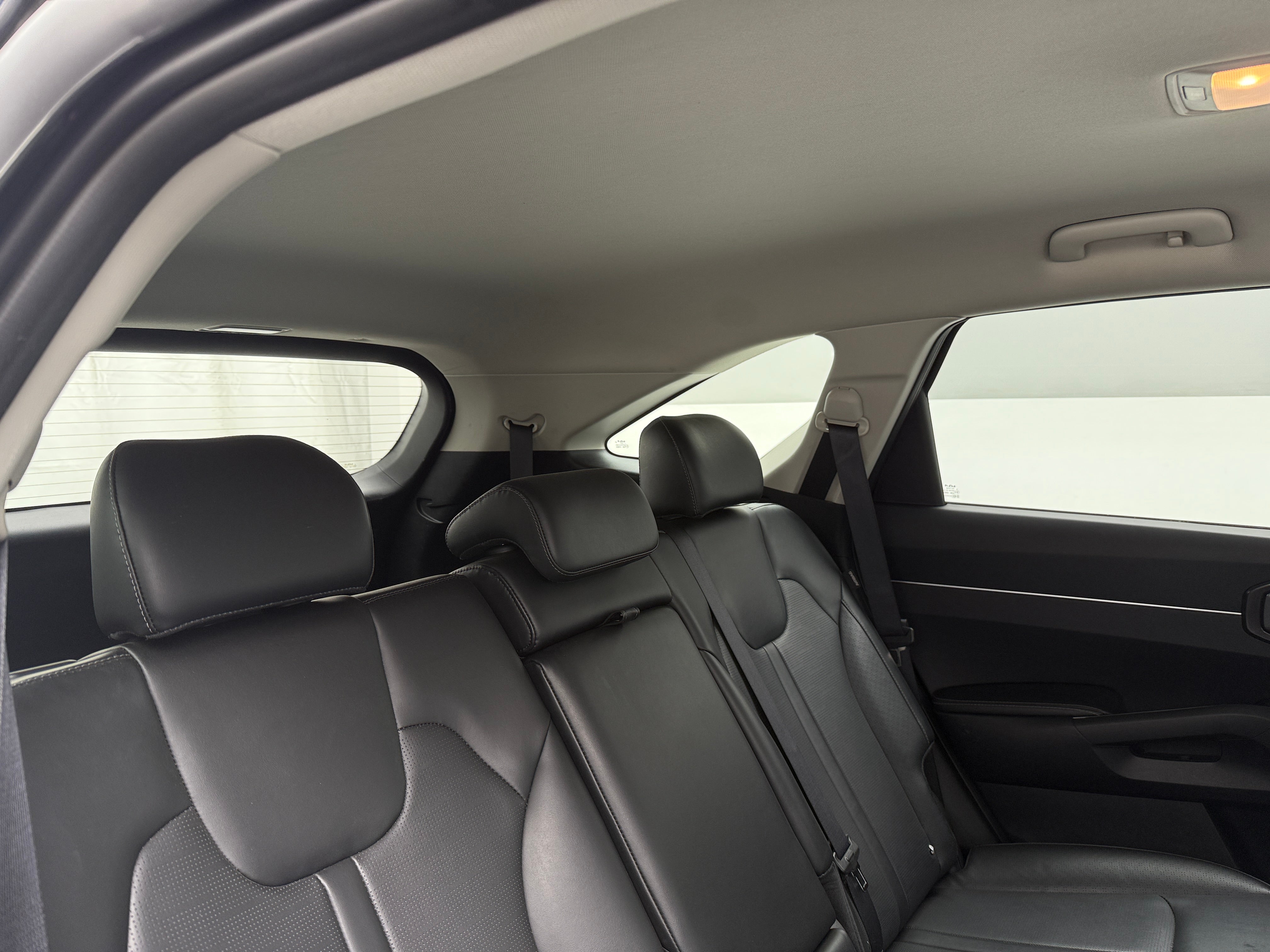 2024 Kia Sorento S 5