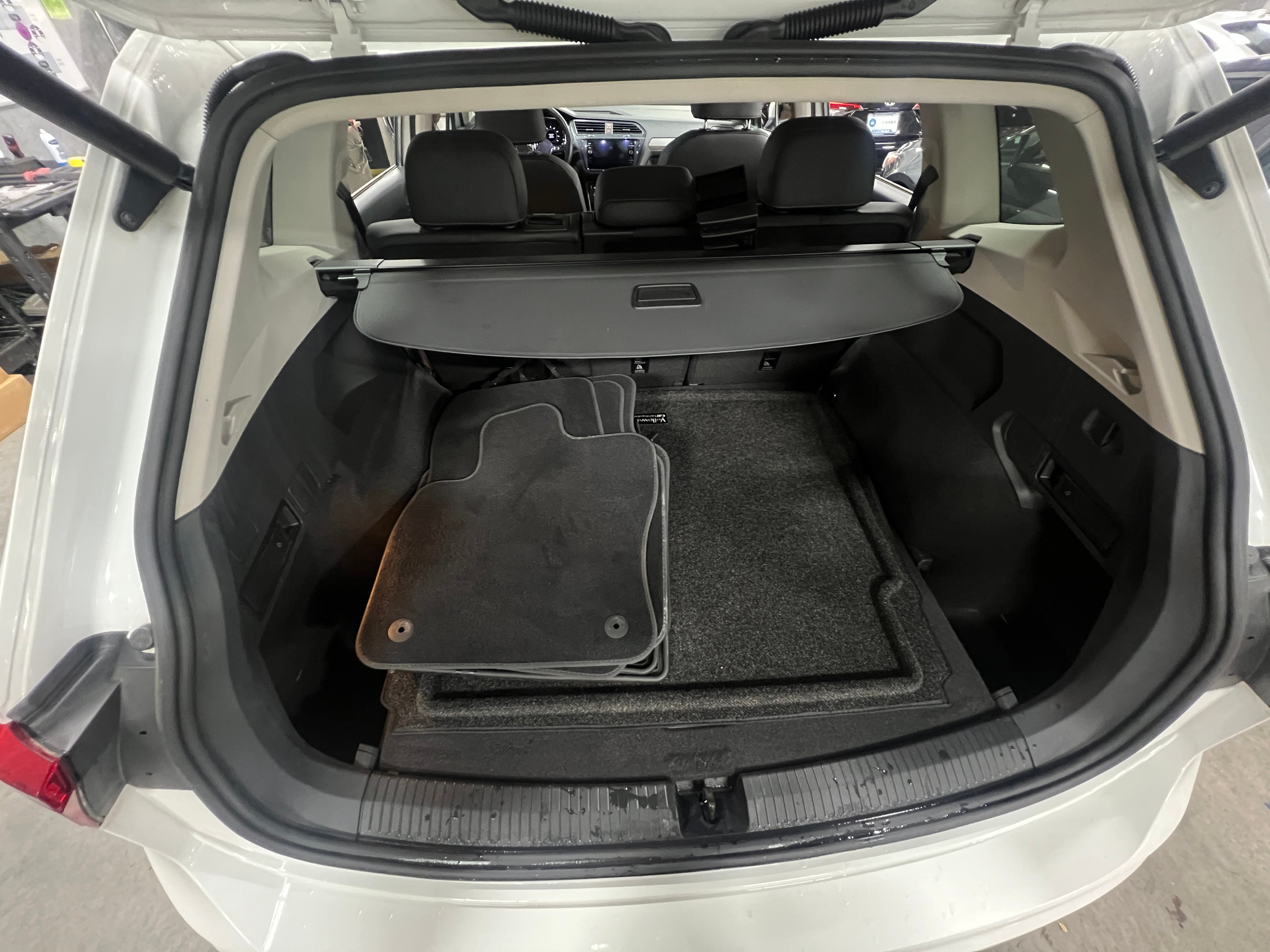 2019 Volkswagen Tiguan SEL 6
