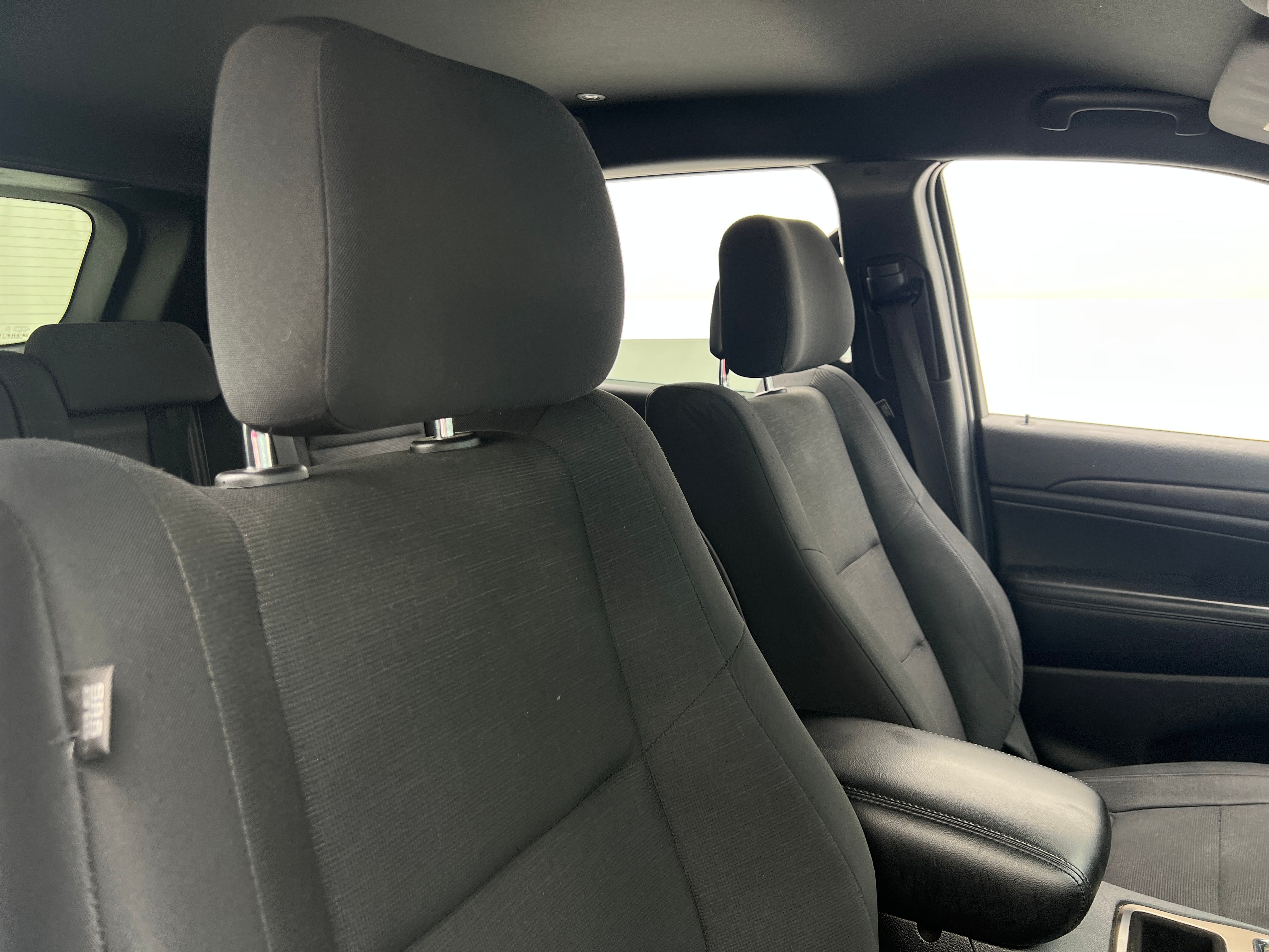 2016 Jeep Grand Cherokee Laredo 2