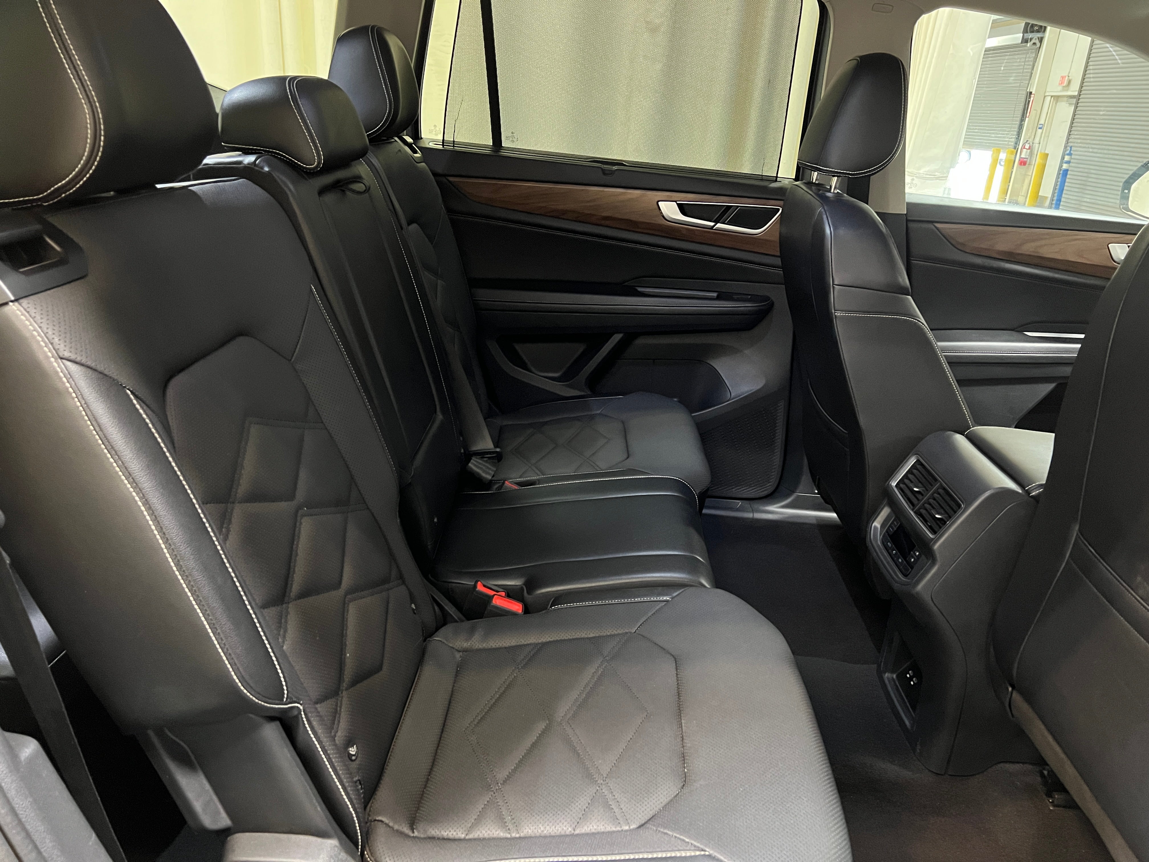 2024 Volkswagen Atlas SE 6