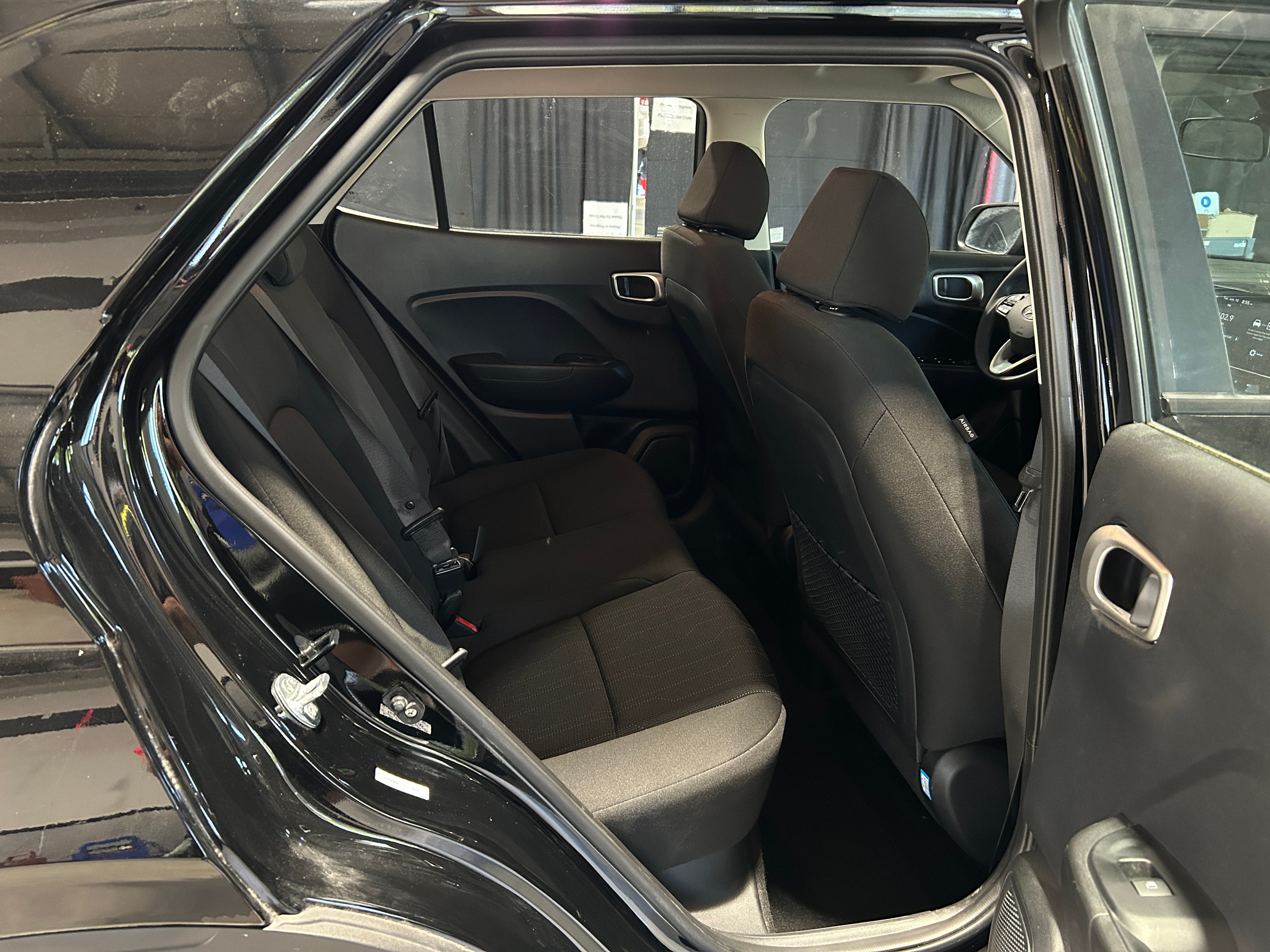 2021 Hyundai Venue SE 6
