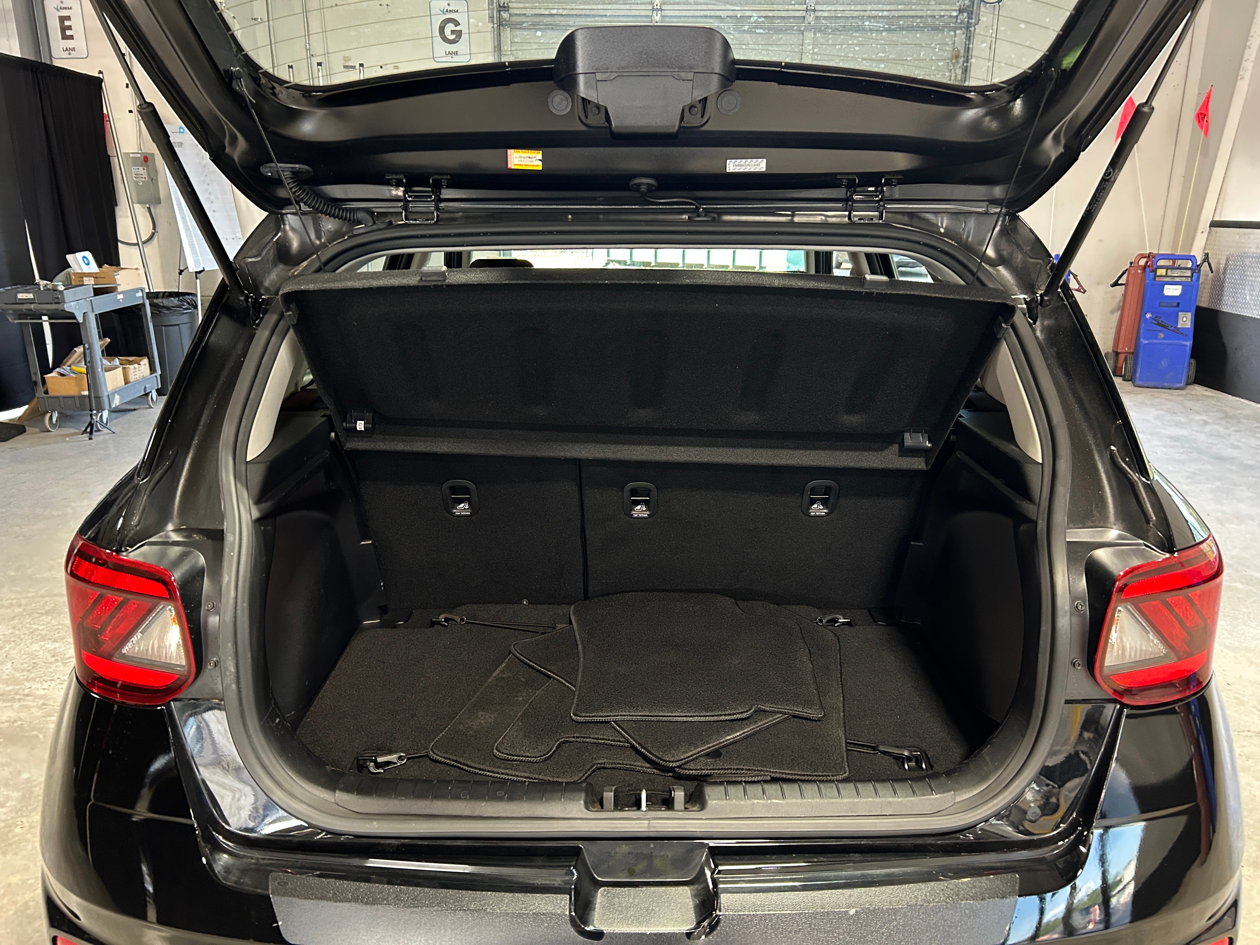 2021 Hyundai Venue SE 7