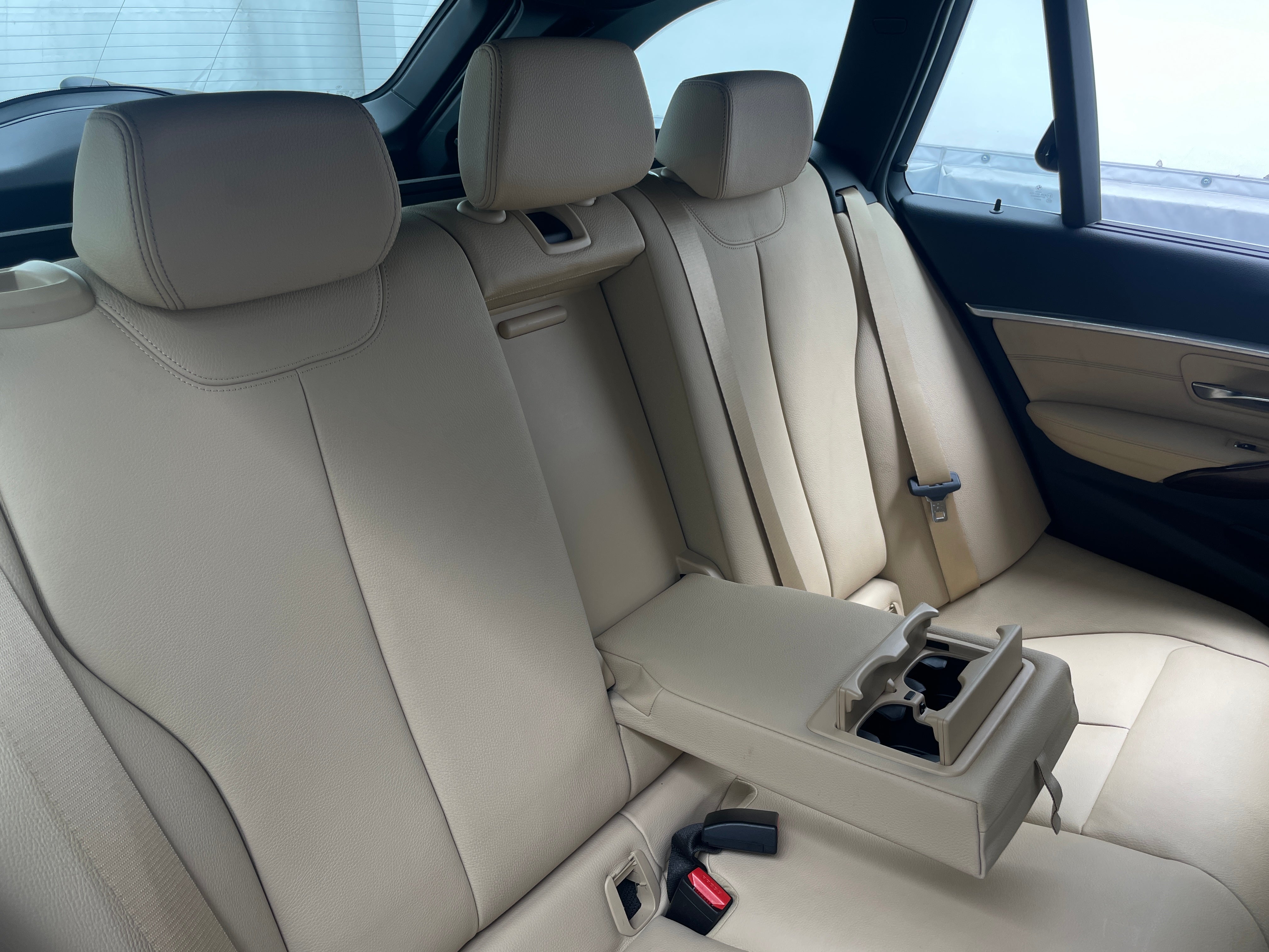 2017 BMW 3 Series 330i xDrive 5