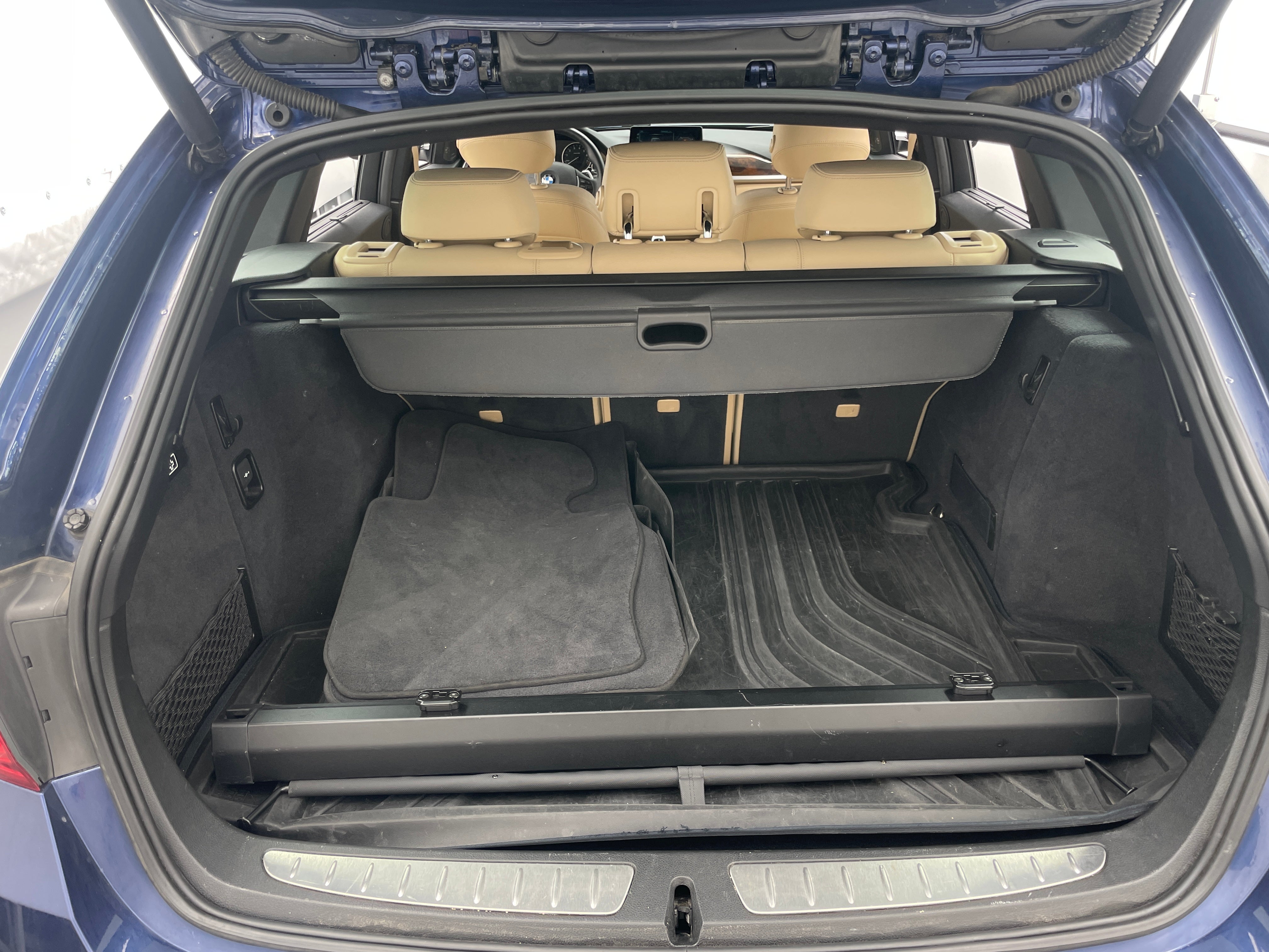 2017 BMW 3 Series 330i xDrive 6