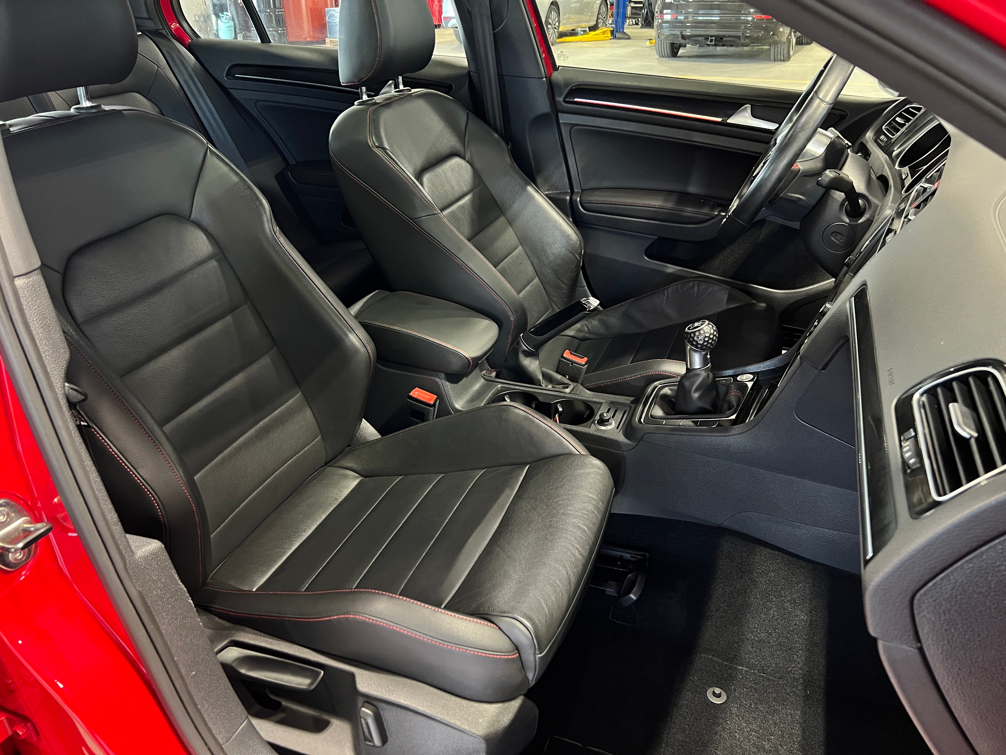 2016 Volkswagen Golf GTI SE 2