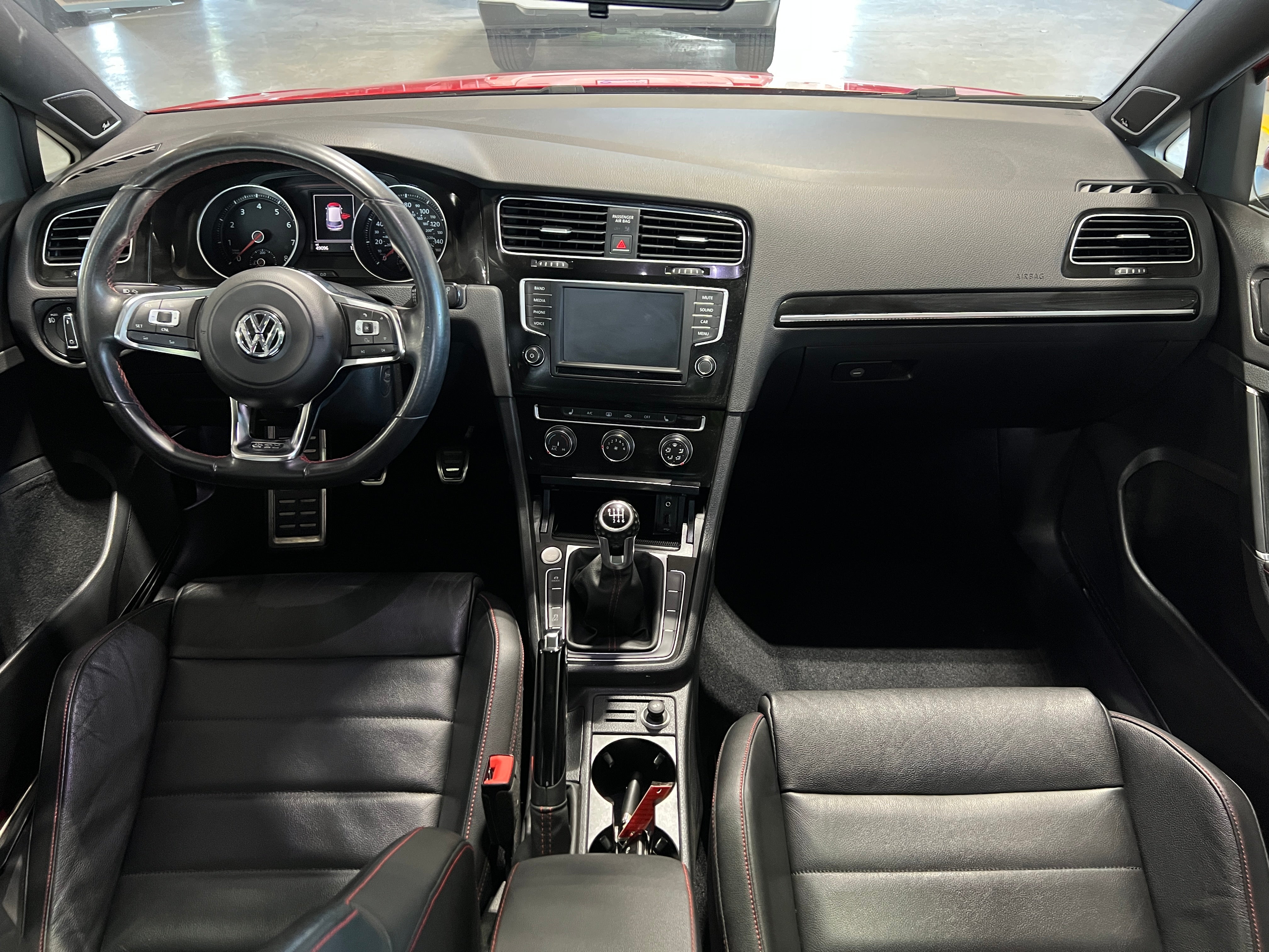 2016 Volkswagen Golf GTI SE 3