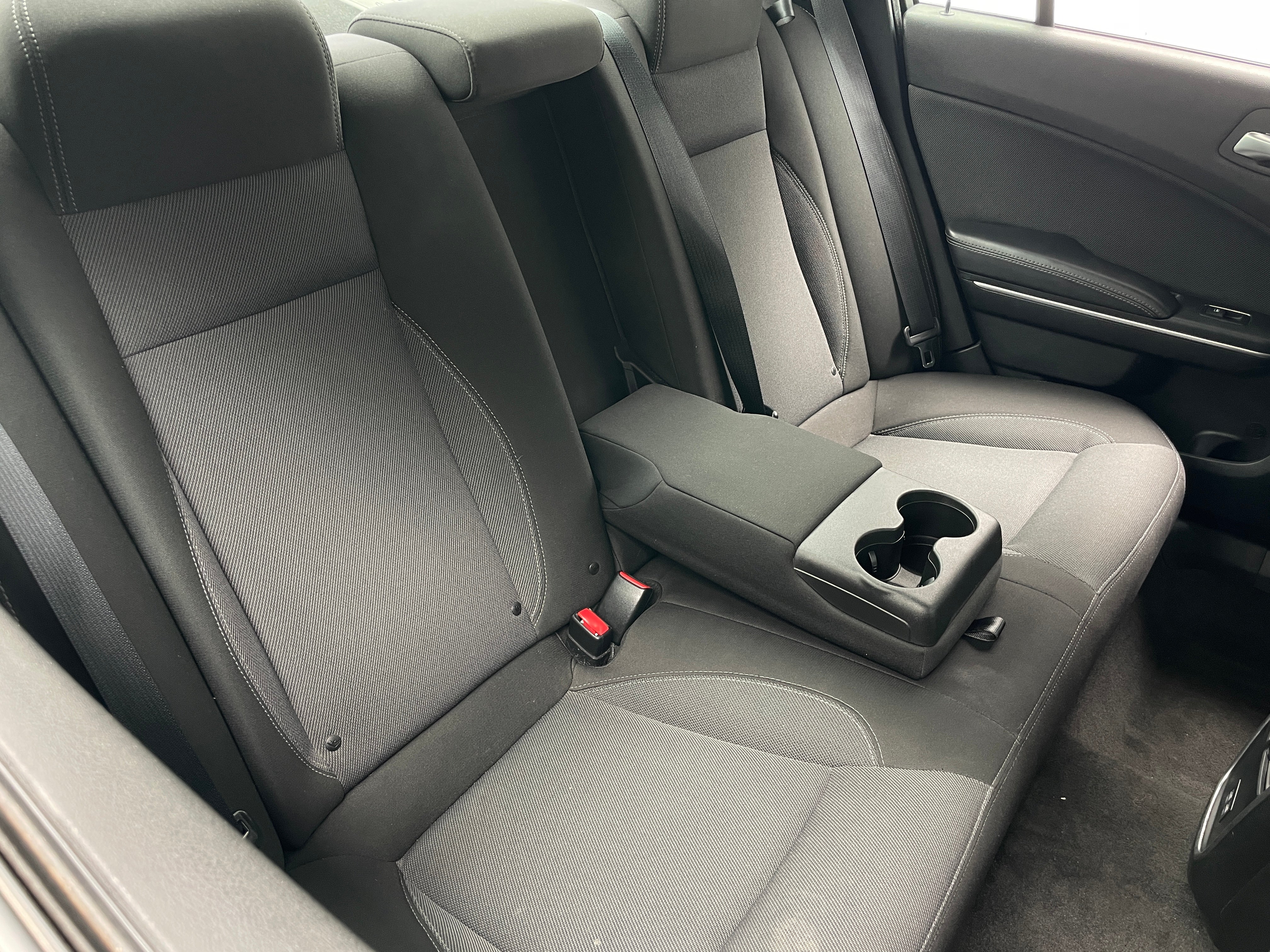 2015 Dodge Charger SE 6