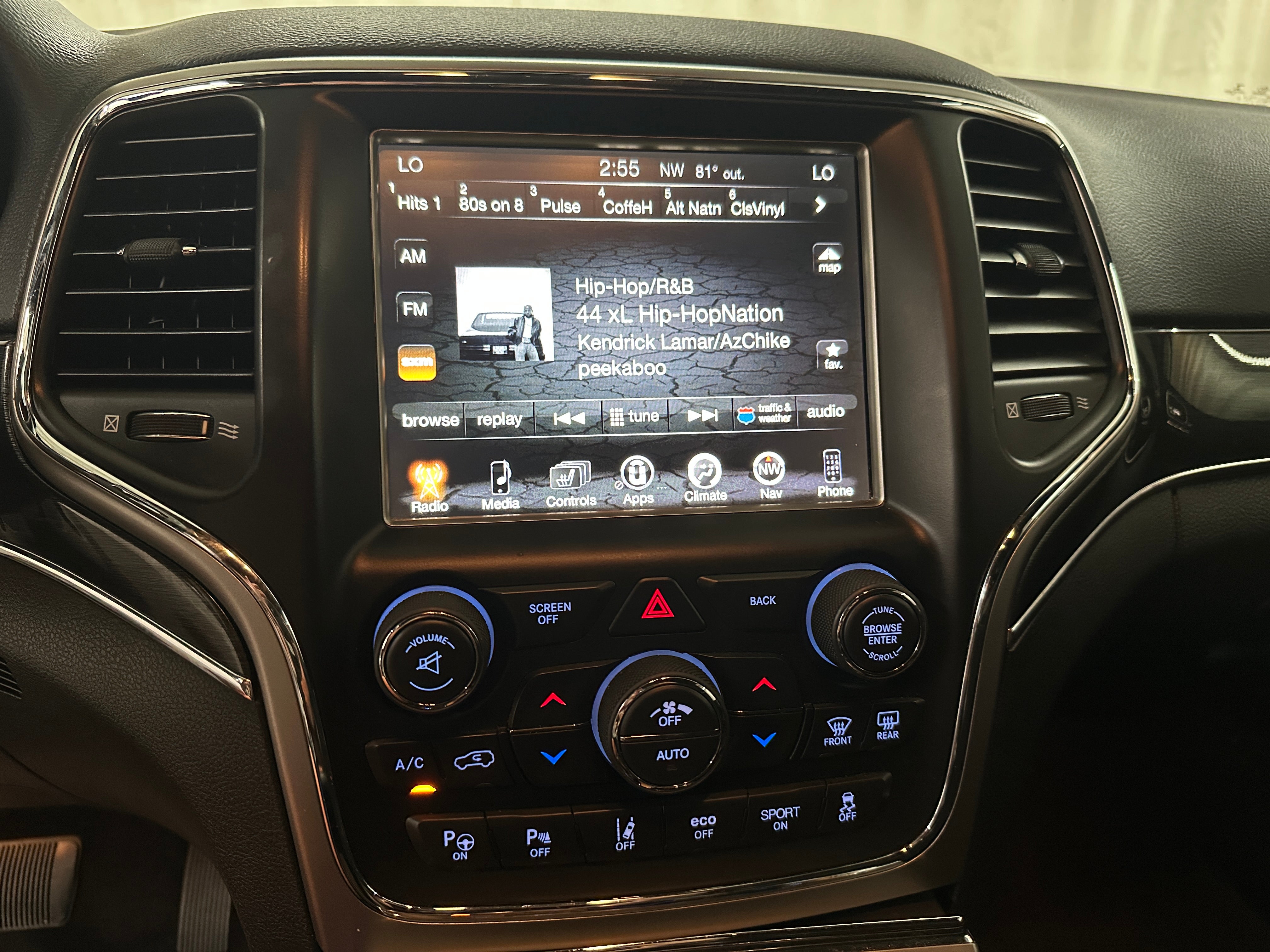 2017 Jeep Grand Cherokee Trailhawk 3