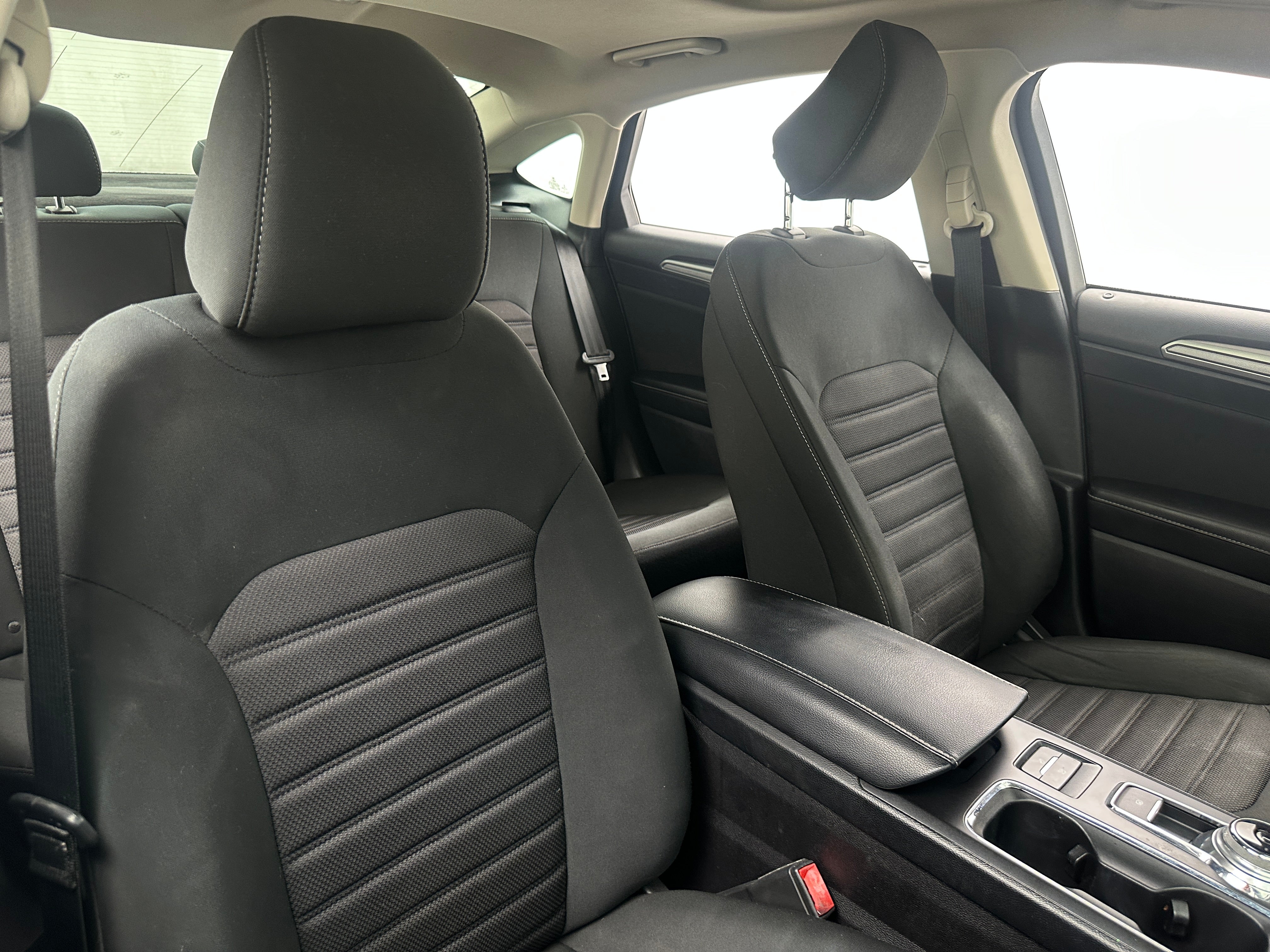 2020 Ford Fusion  2