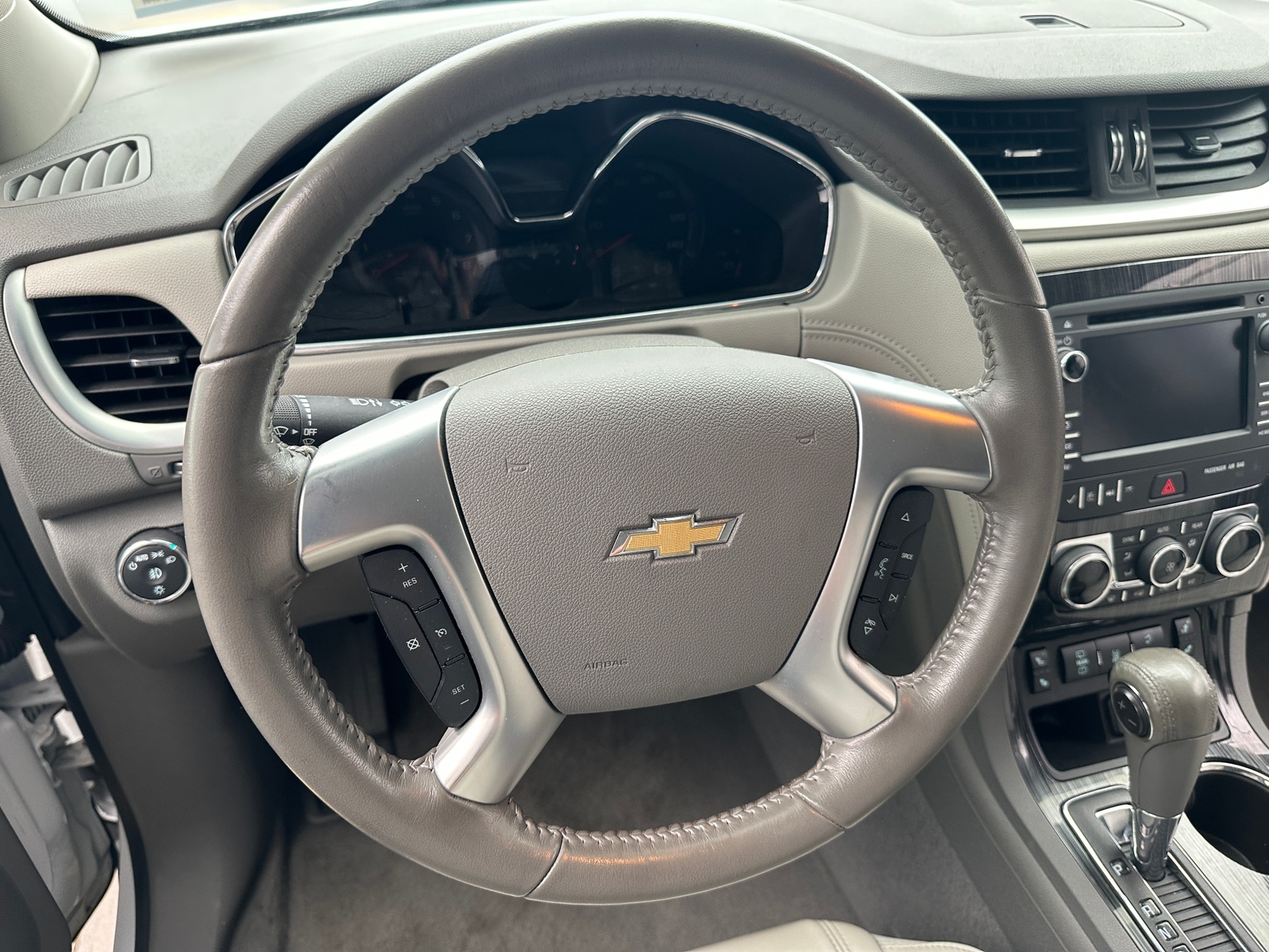 Thumbnail: 2017 Chevrolet Traverse - 4