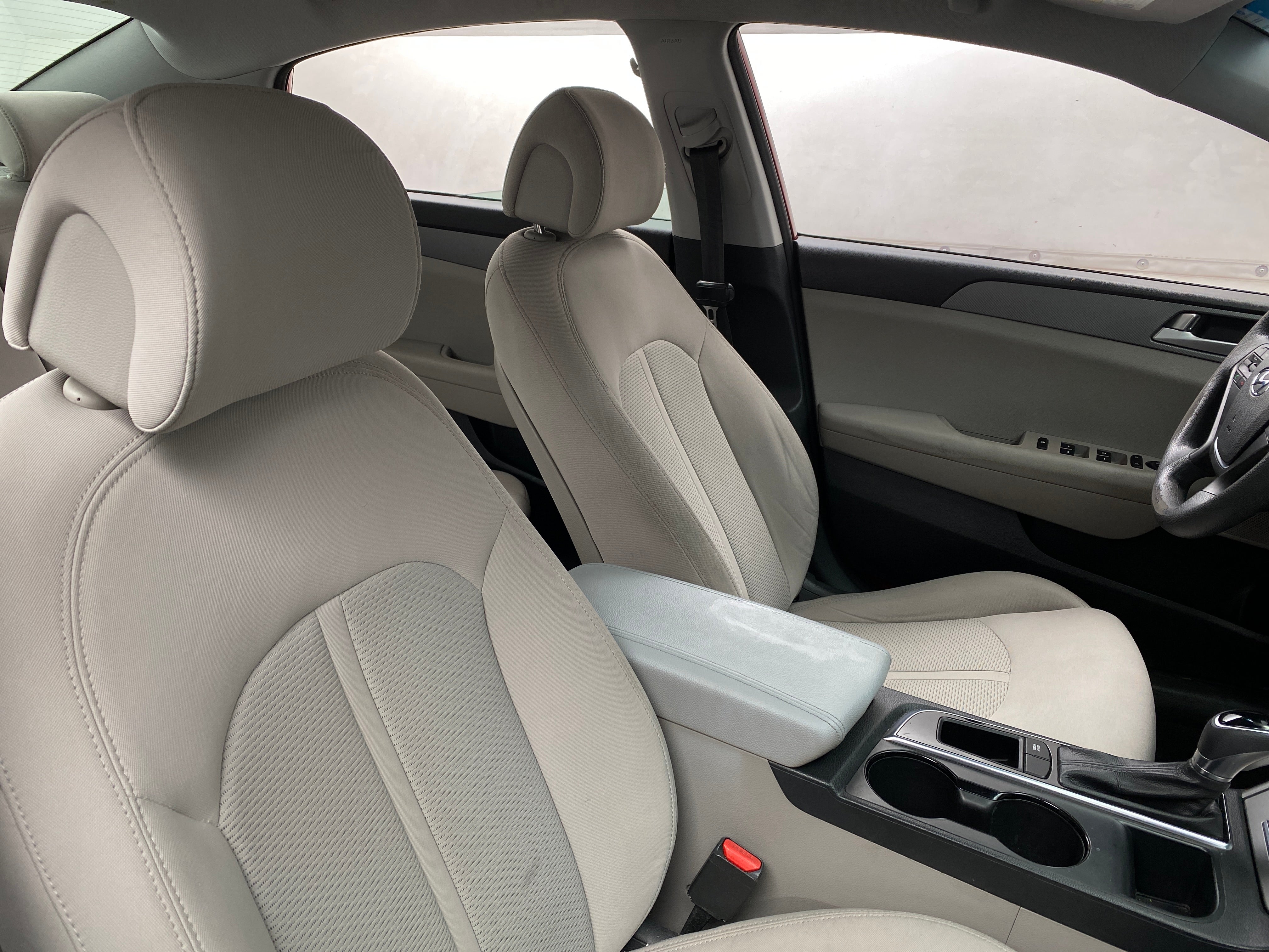 2015 Hyundai Sonata SE 2