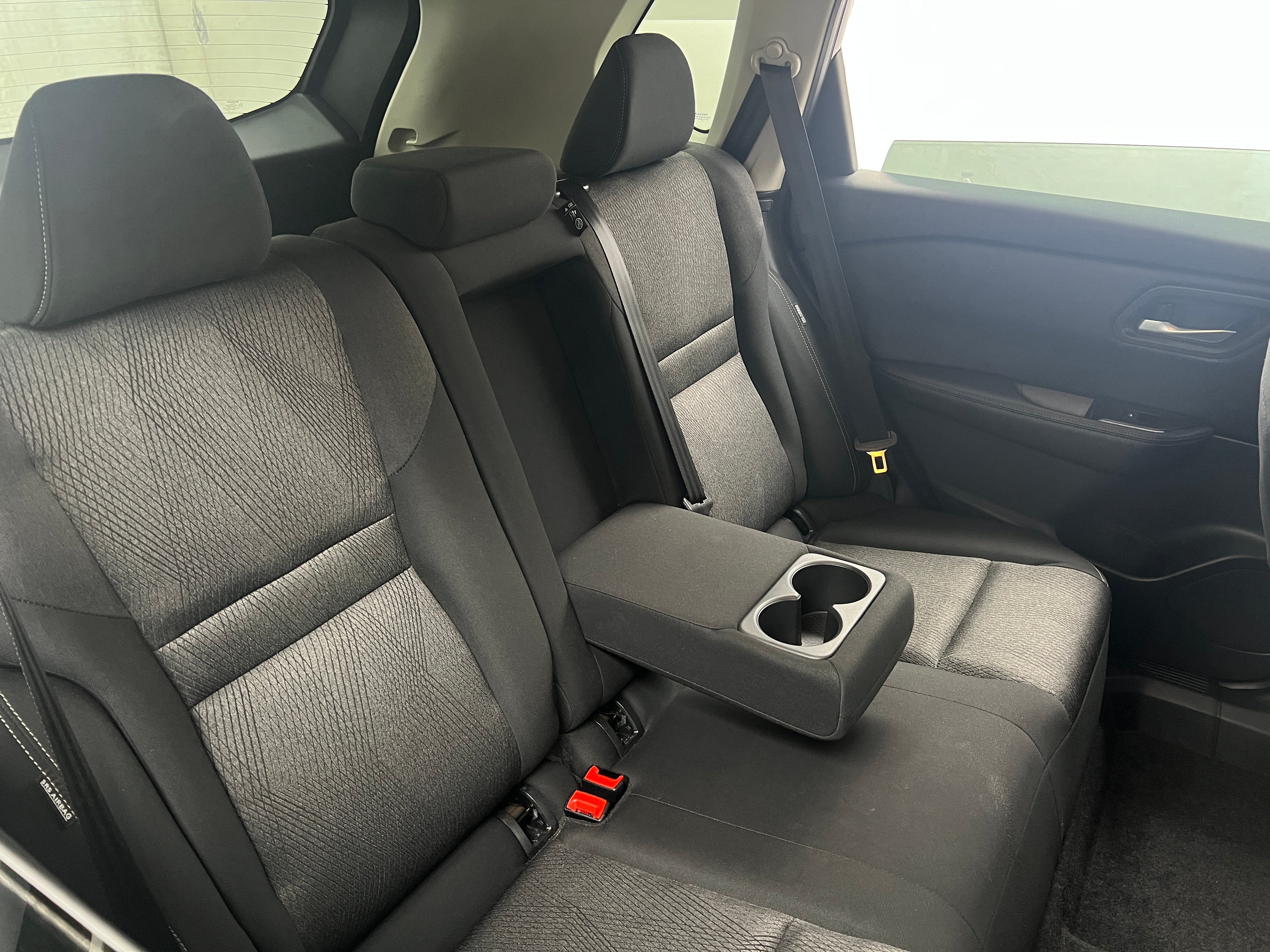 2024 Nissan Rogue SV 6