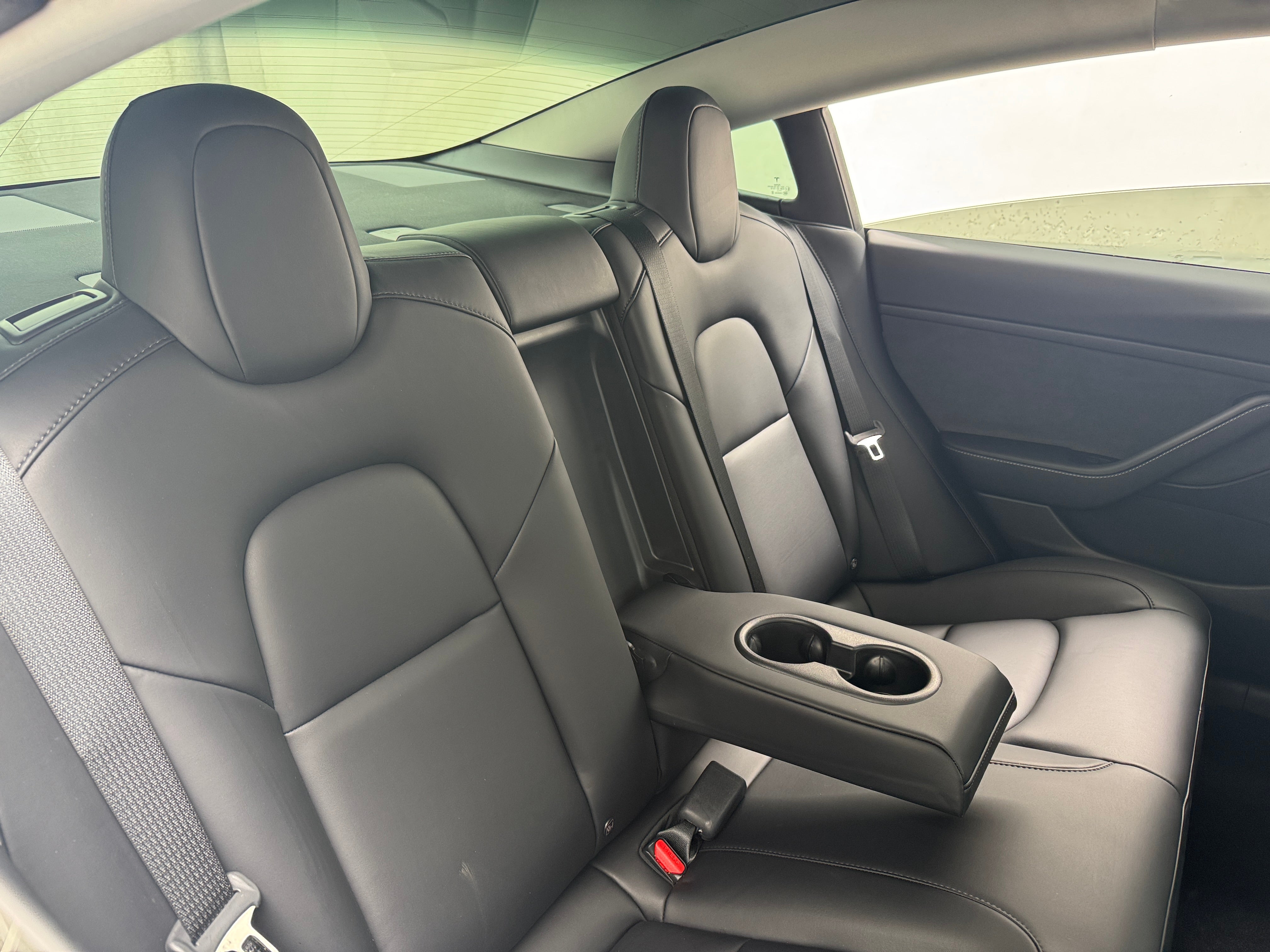2021 Tesla Model 3 Standard Range 4